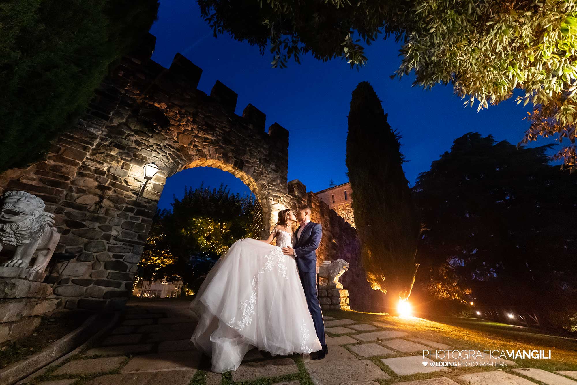 054 fotografo matrimonio reportage wedding sposi luce blu castello rossino calolziocorte lago como lecco 054 fotografo matrimonio reportage wedding sposi luce blu castello rossino calolziocorte lago como lecco