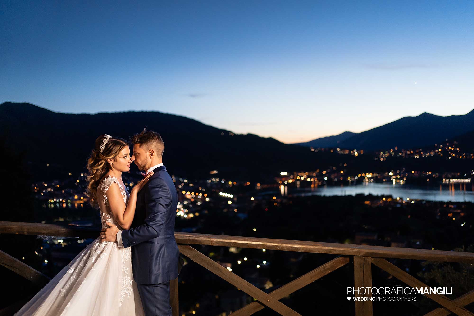 056 fotografo matrimonio reportage wedding sposi luce blu castello rossino calolziocorte lago como lecco 056 fotografo matrimonio reportage wedding sposi luce blu castello rossino calolziocorte lago como lecco