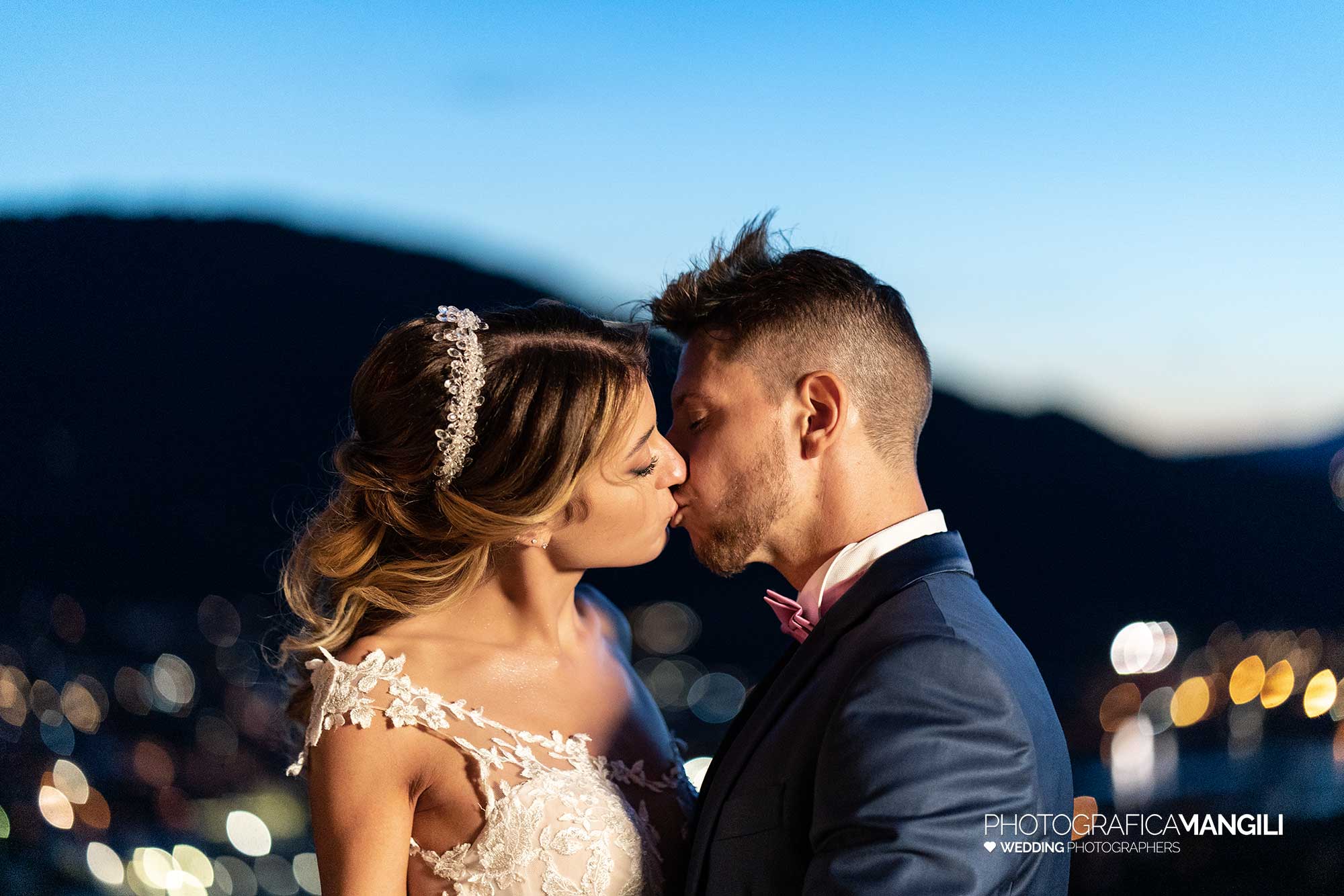 057 fotografo matrimonio reportage wedding sposi luce blu castello rossino calolziocorte lago como lecco 057 fotografo matrimonio reportage wedding sposi luce blu castello rossino calolziocorte lago como lecco