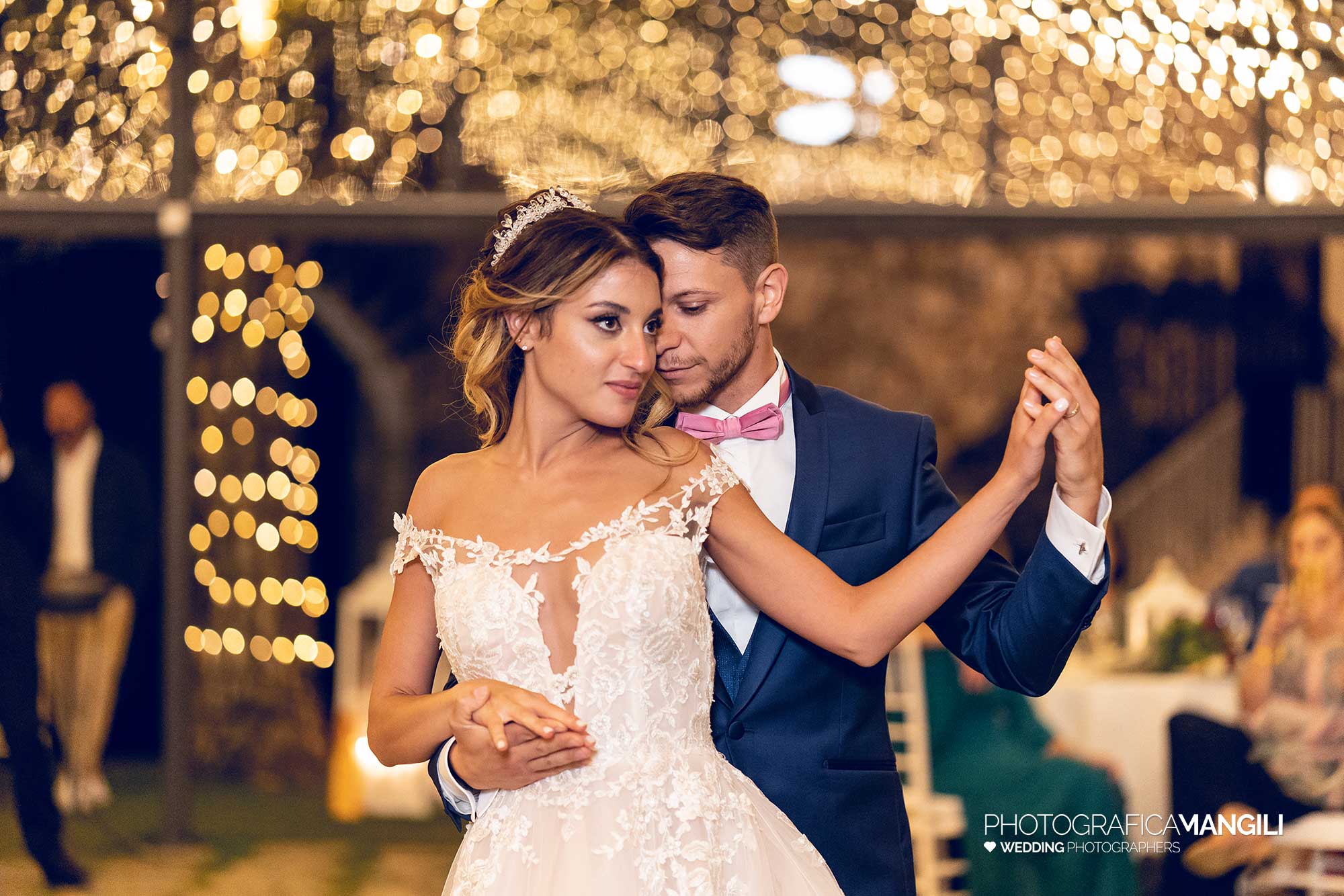 060 fotografo matrimonio reportage wedding sposi ballo romantico castello rossino calolziocorte lago como lecco 060 fotografo matrimonio reportage wedding sposi ballo romantico castello rossino calolziocorte lago como lecco