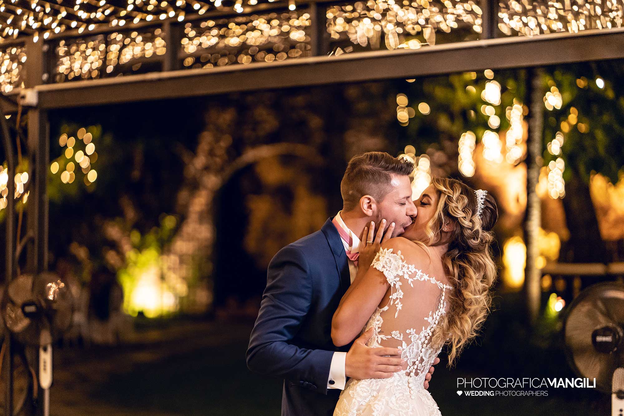 061 fotografo matrimonio reportage wedding sposi ballo romantico castello rossino calolziocorte lago como lecco 061 fotografo matrimonio reportage wedding sposi ballo romantico castello rossino calolziocorte lago como lecco