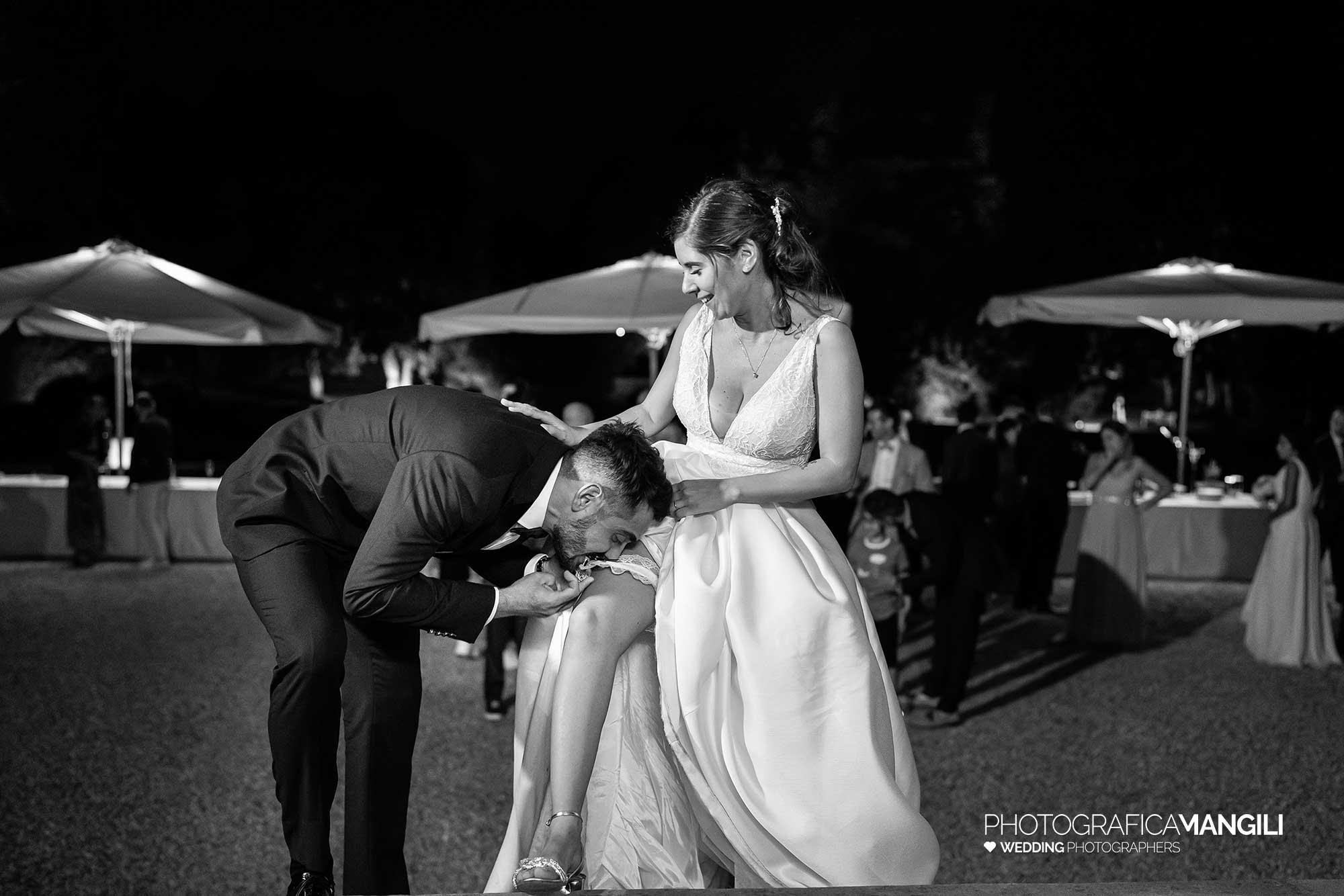 070 fotografo matrimonio reportage wedding ritratto sposi lancio giarrettiera villa zanchi stezzano bergamo 070 fotografo matrimonio reportage wedding ritratto sposi lancio giarrettiera villa zanchi stezzano bergamo