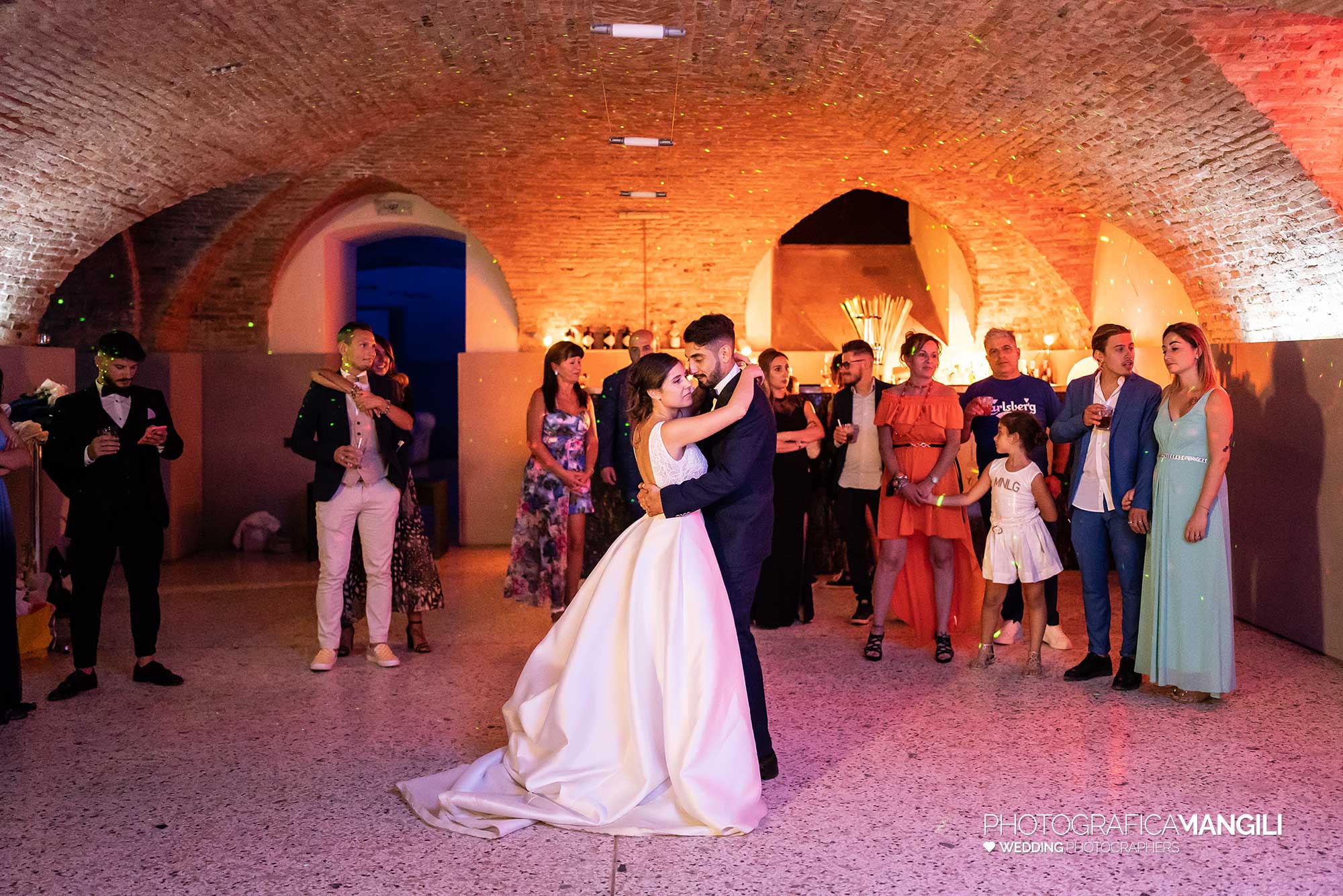 072 fotografo matrimonio reportage wedding ritratto sposi ballo villa zanchi stezzano bergamo 072 fotografo matrimonio reportage wedding ritratto sposi ballo villa zanchi stezzano bergamo