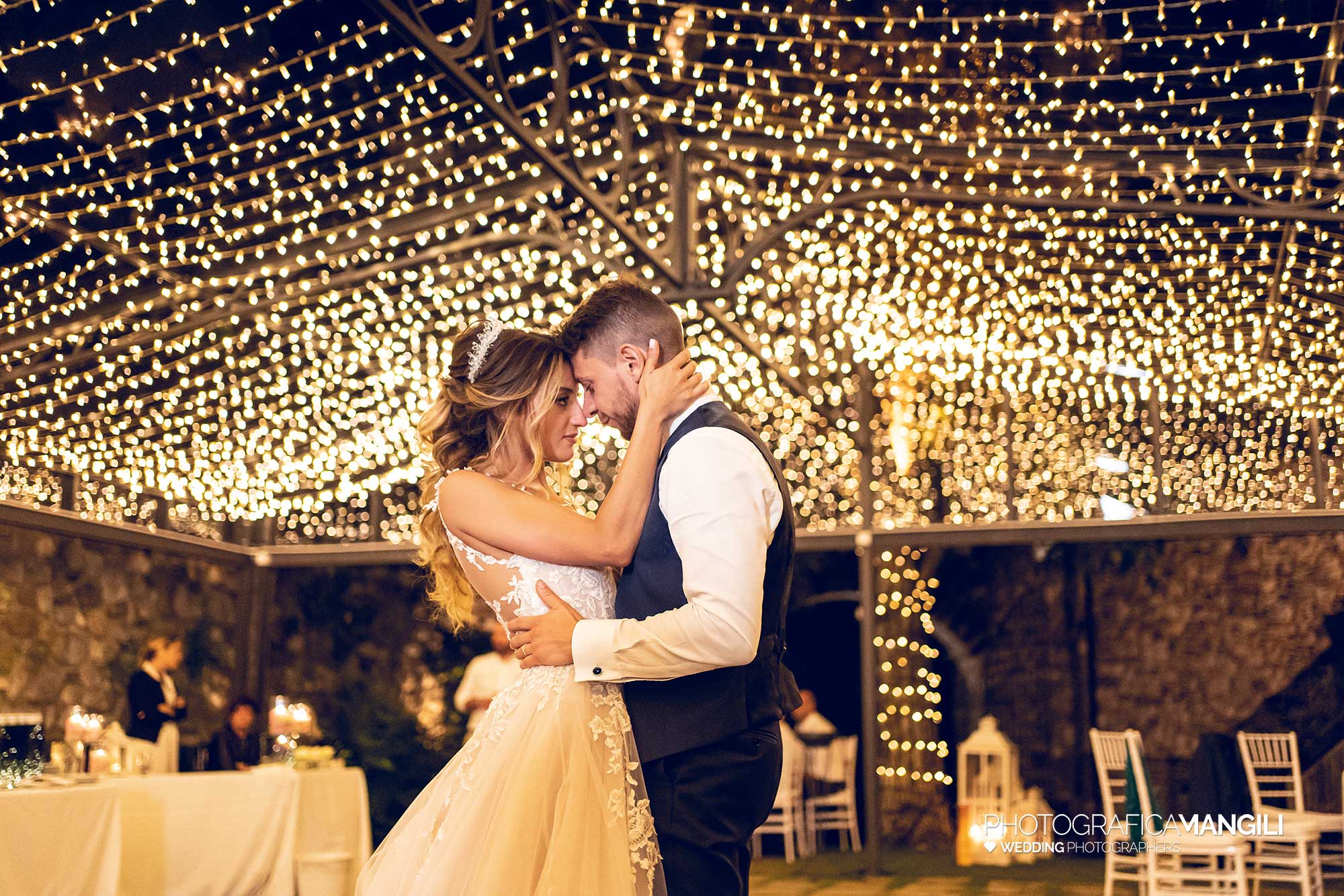 073 fotografo matrimonio reportage wedding balli sposi castello rossino calolziocorte lago como lecco 073 fotografo matrimonio reportage wedding balli sposi castello rossino calolziocorte lago como lecco