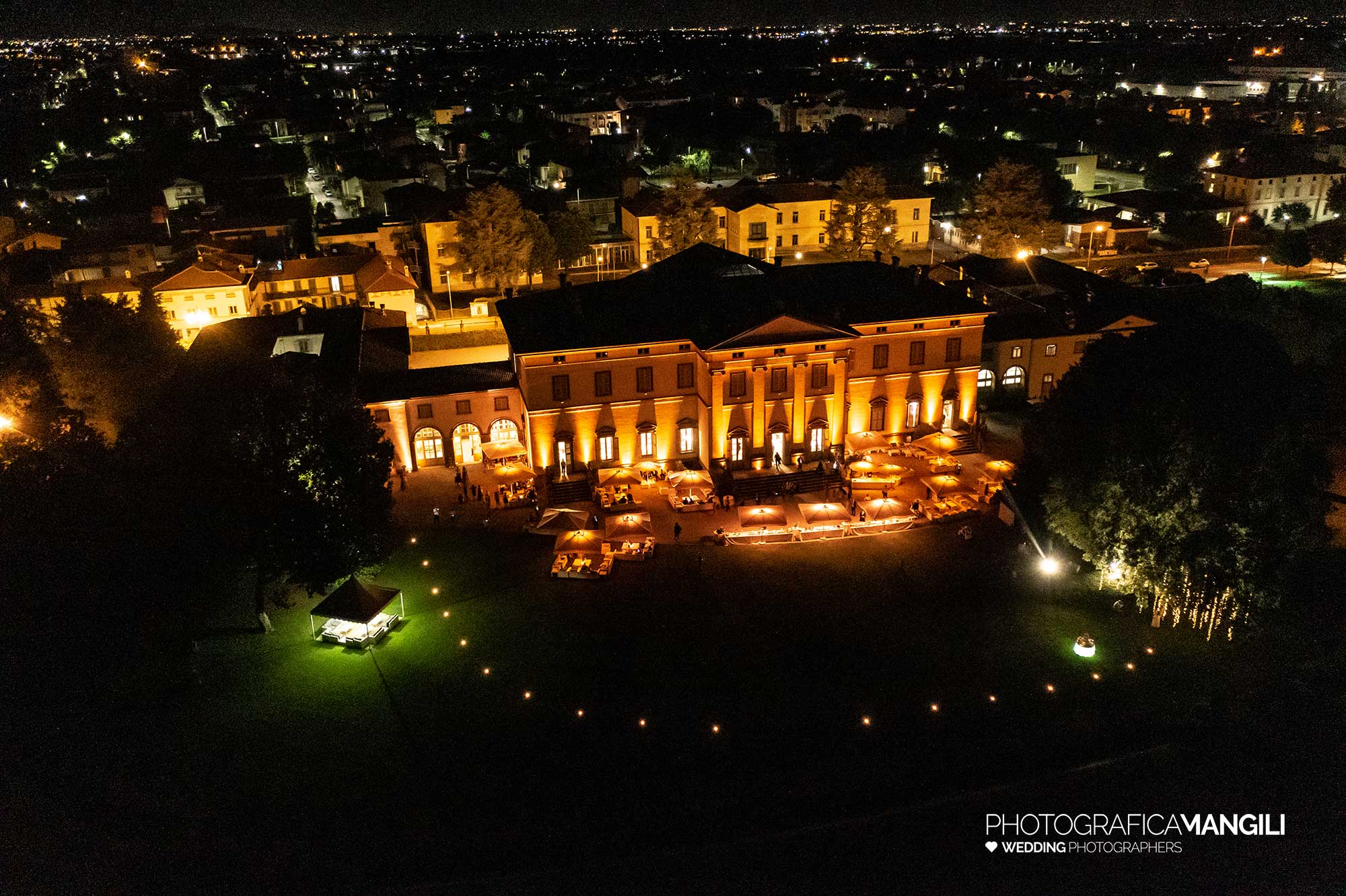 075b fotografo matrimonio reportage wedding ritratto sposi panoramica notturna villa zanchi stezzano bergamo 075b fotografo matrimonio reportage wedding ritratto sposi panoramica notturna villa zanchi stezzano bergamo