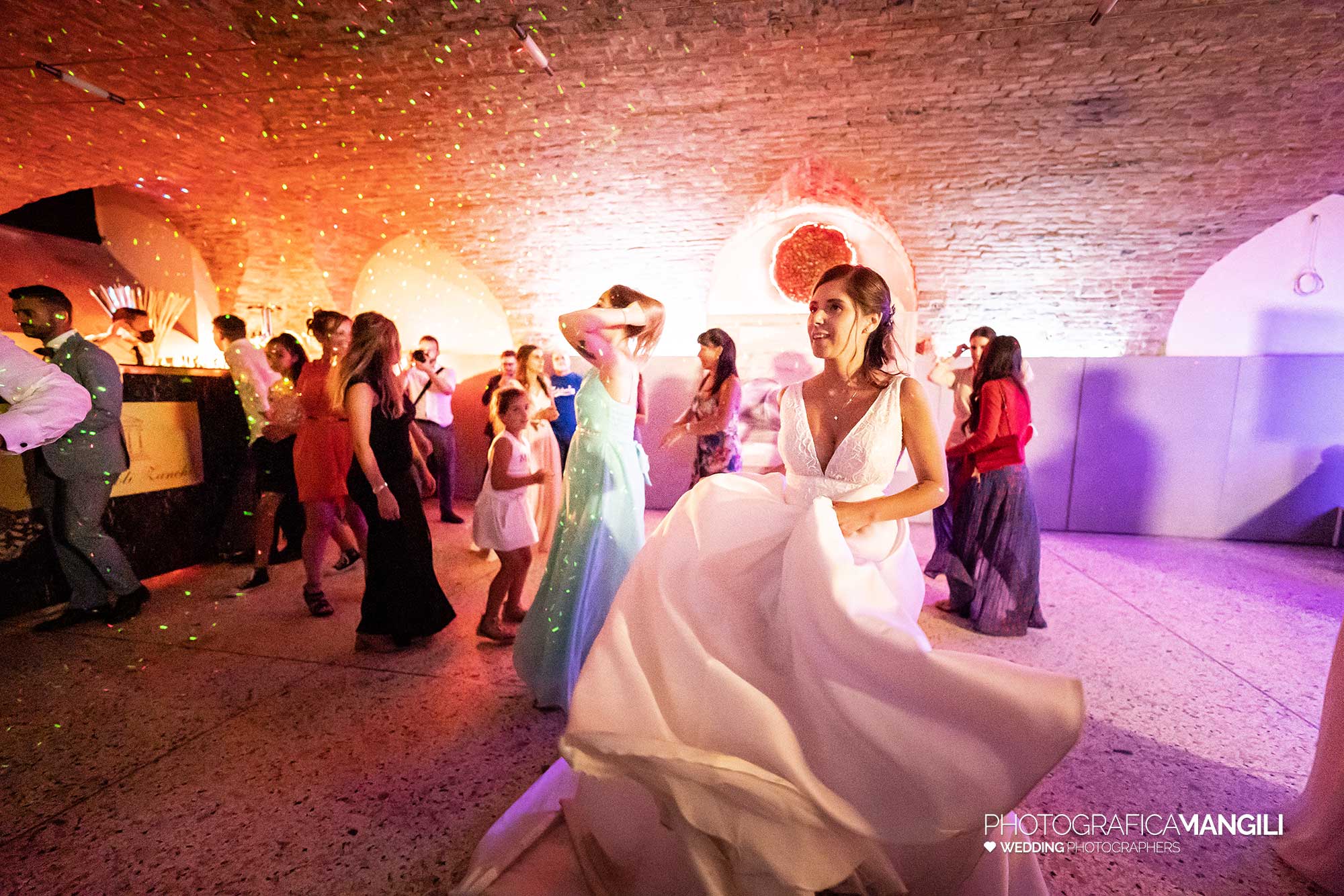 078 fotografo matrimonio reportage wedding ritratto sposi balli villa zanchi stezzano bergamo 078 fotografo matrimonio reportage wedding ritratto sposi balli villa zanchi stezzano bergamo