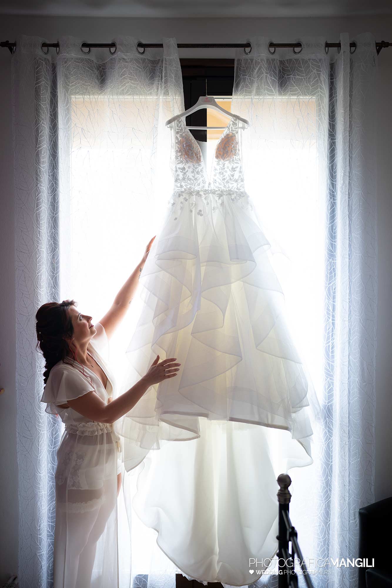 001 reportage foto matrimonio wedding ritratto sposa preparativi abito vestizione nerviano milano 001 reportage foto matrimonio wedding ritratto sposa preparativi abito vestizione nerviano milano