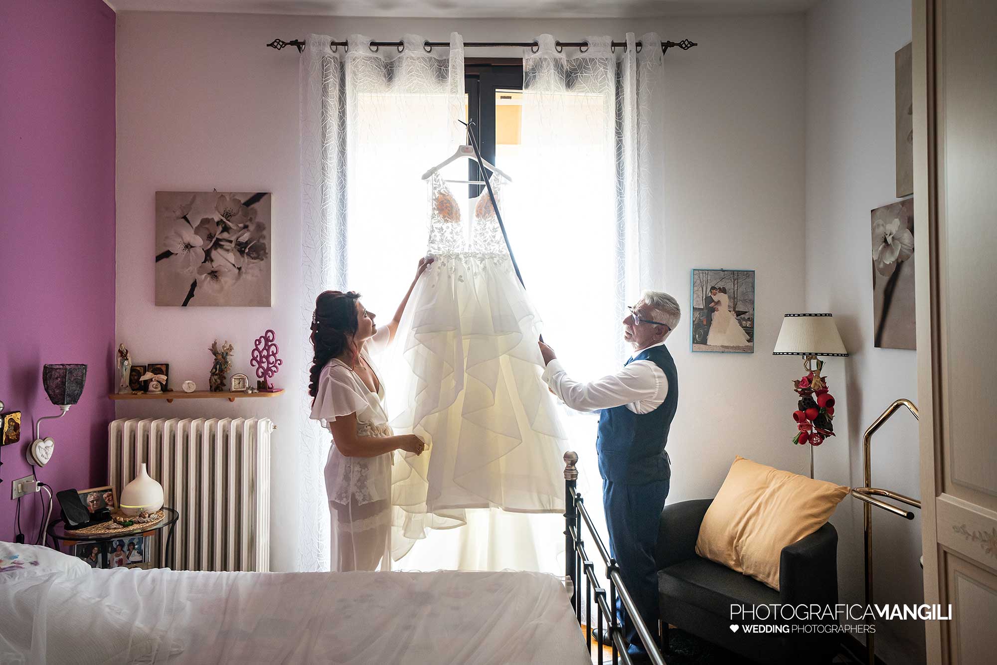 003 reportage foto matrimonio wedding ritratto sposa preparativi abito vestizione nerviano milano 003 reportage foto matrimonio wedding ritratto sposa preparativi abito vestizione nerviano milano