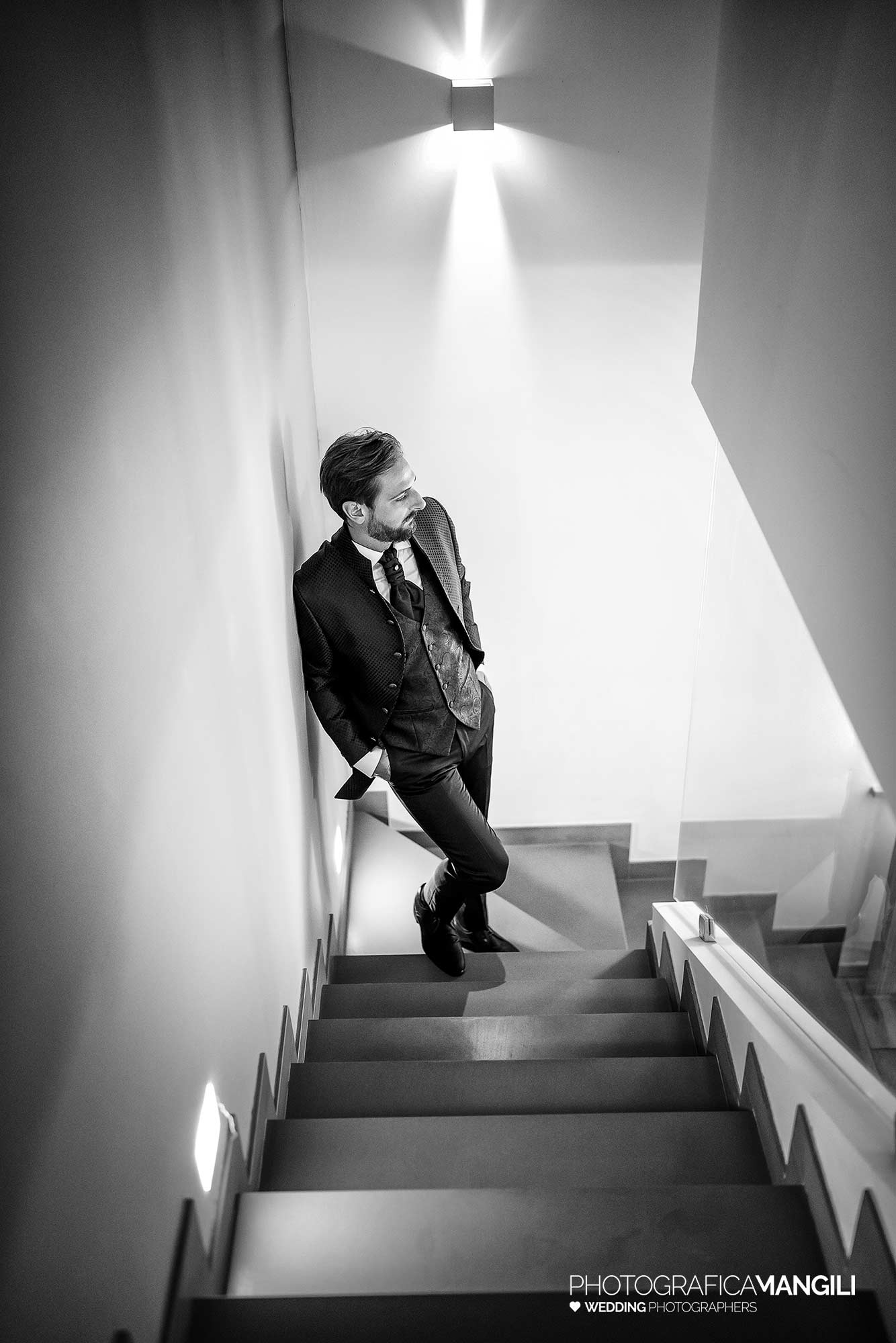 003 reportage foto matrimonio wedding ritratto sposo vestizione preparativi castrezzato brescia 003 reportage foto matrimonio wedding ritratto sposo vestizione preparativi castrezzato brescia