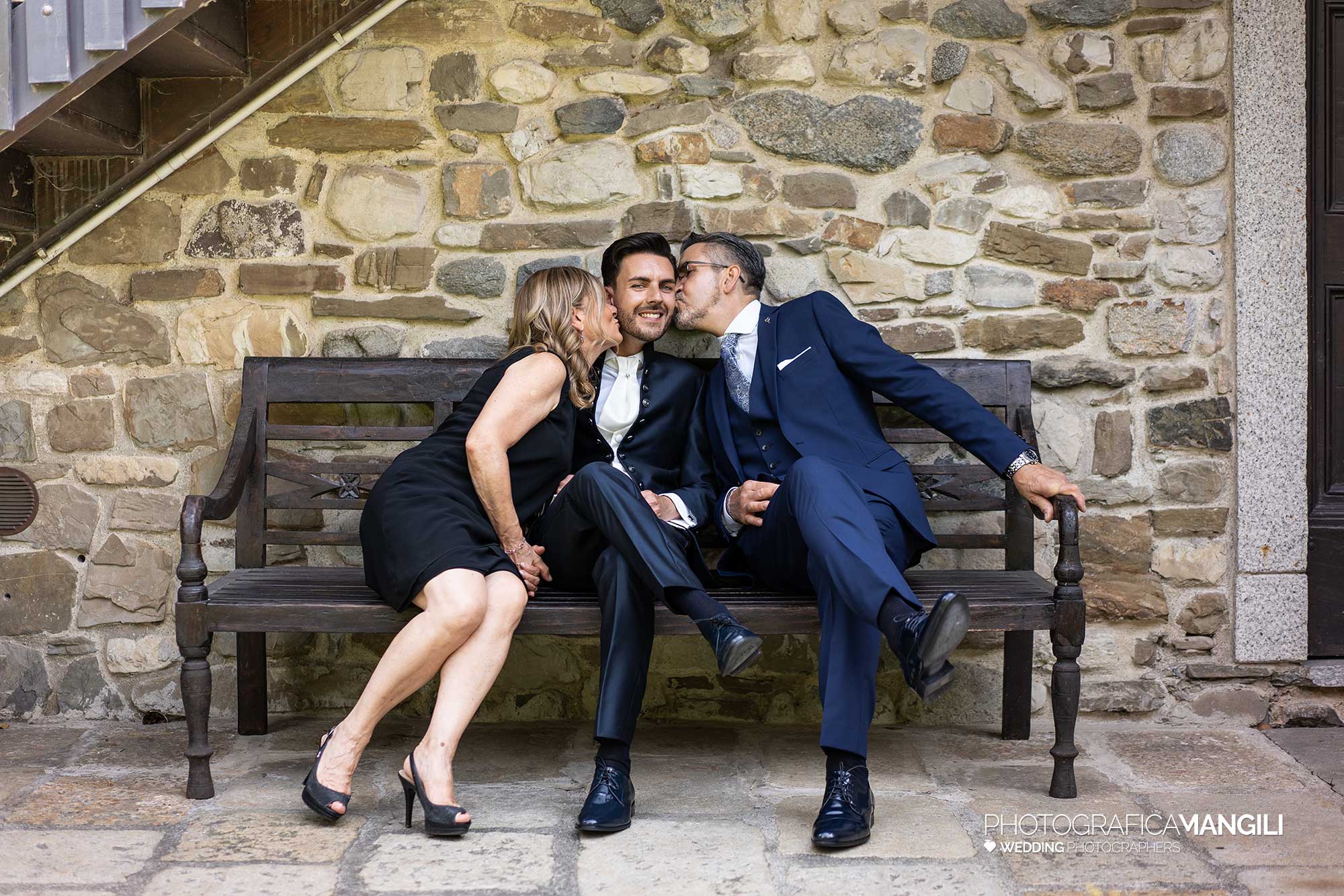 004 fotografo matrimonio reportage wedding preparazione sposo castello rossino calolziocorte lecco lago como 004 fotografo matrimonio reportage wedding preparazione sposo castello rossino calolziocorte lecco lago como