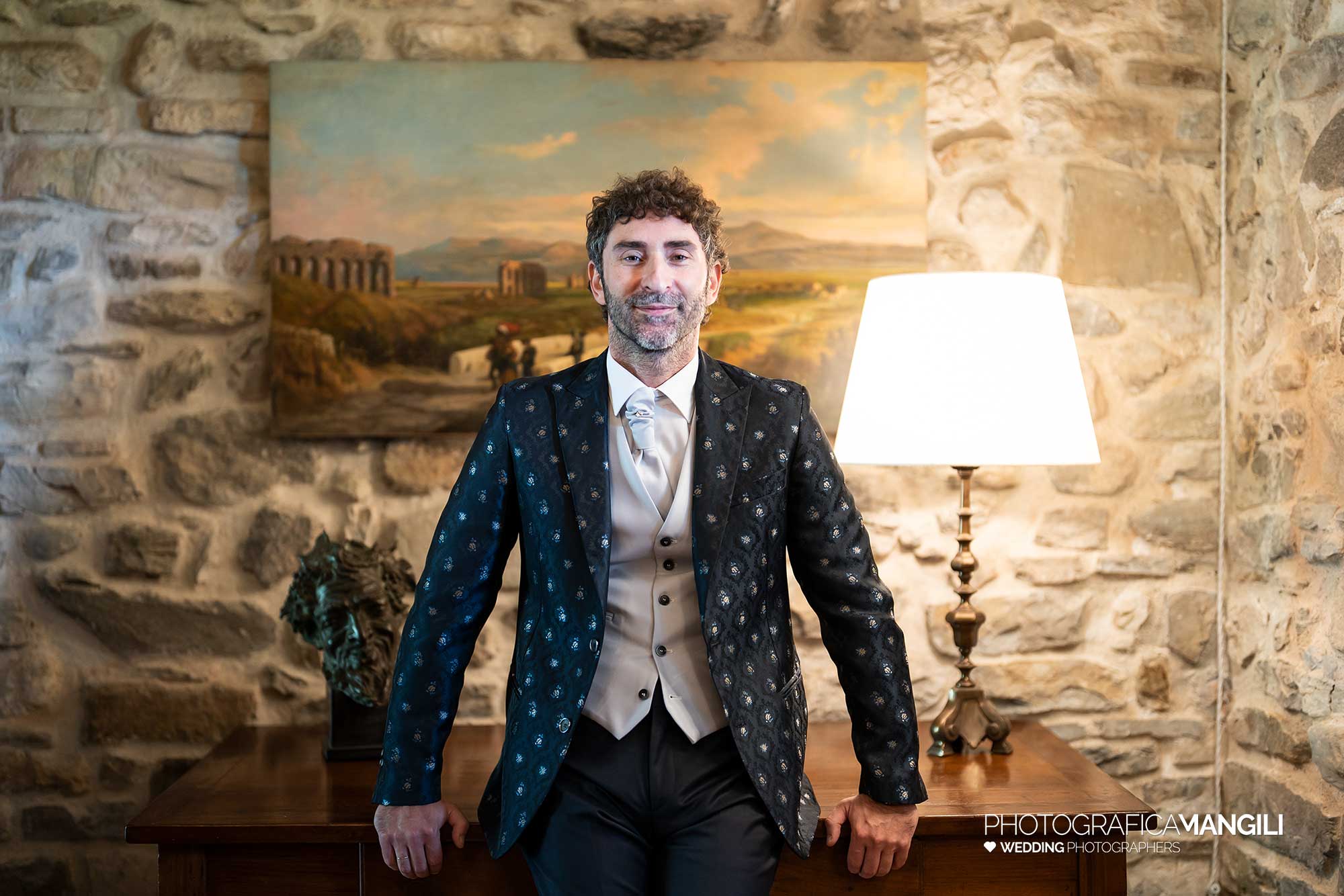 004 fotografo matrimonio reportage wedding vestizione sposo ritratto castello rossino calolziocorte lecco lago como 004 fotografo matrimonio reportage wedding vestizione sposo ritratto castello rossino calolziocorte lecco lago como