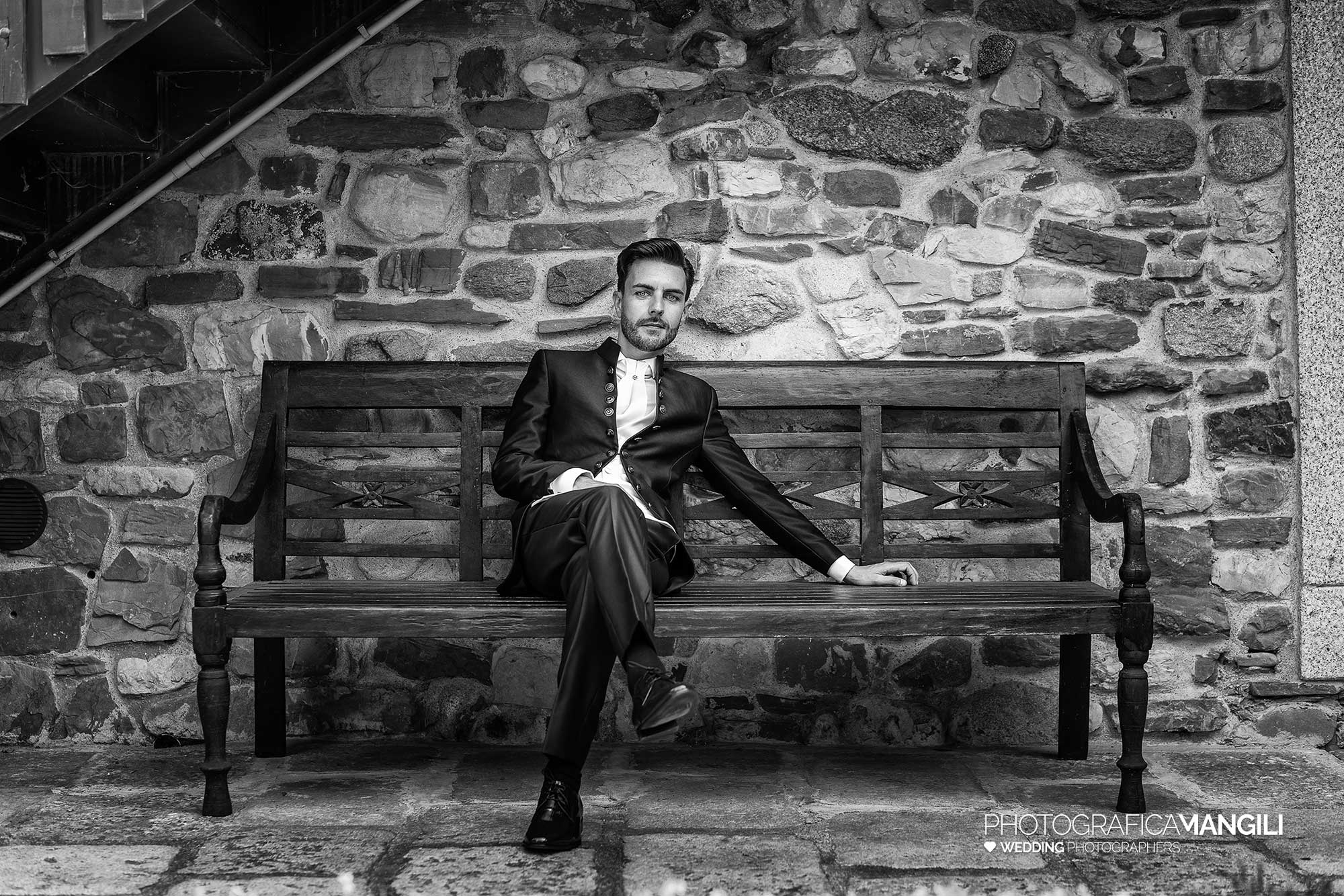 008 fotografo matrimonio reportage wedding ritratto sposo castello rossino calolziocorte lecco lago como 008 fotografo matrimonio reportage wedding ritratto sposo castello rossino calolziocorte lecco lago como