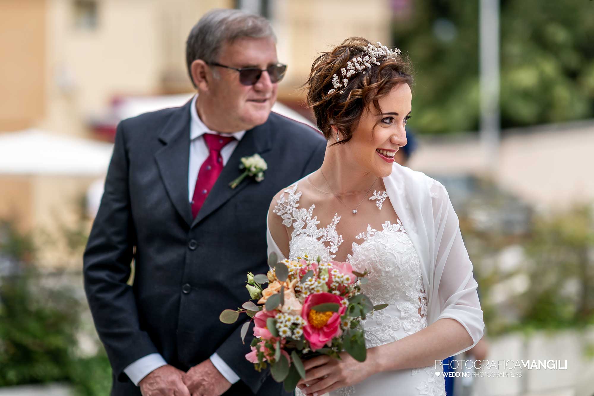 011 reportage foto matrimonio wedding ingresso sposa chiesa cerimonia rogoredo casatenovo lecco 011 reportage foto matrimonio wedding ingresso sposa chiesa cerimonia rogoredo casatenovo lecco