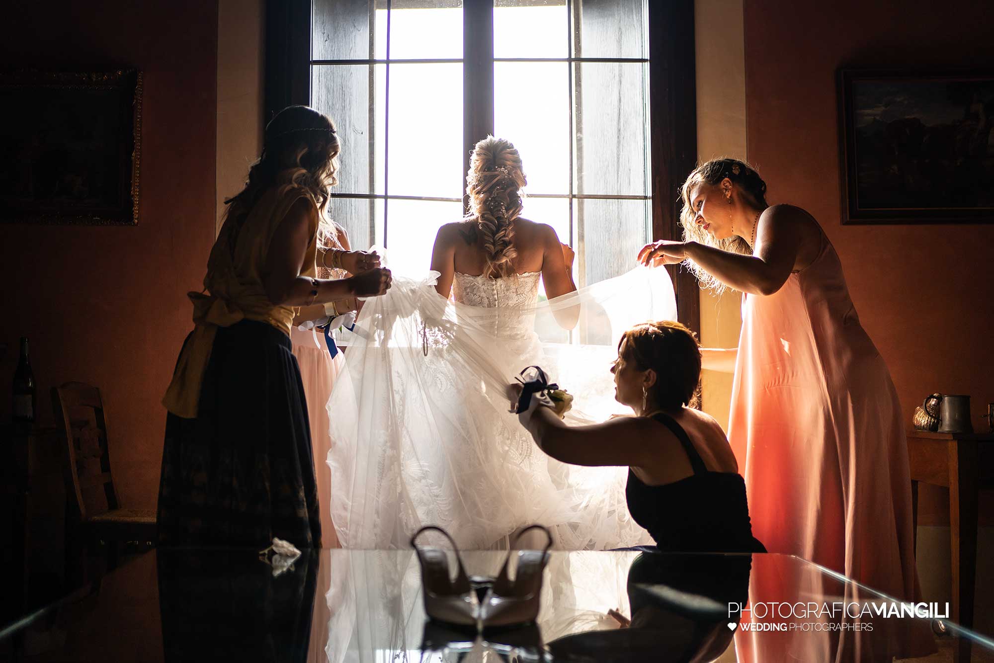 013 fotografo matrimonio reportage wedding preparazione sposa castello rossino calolziocorte lecco lago como 013 fotografo matrimonio reportage wedding preparazione sposa castello rossino calolziocorte lecco lago como