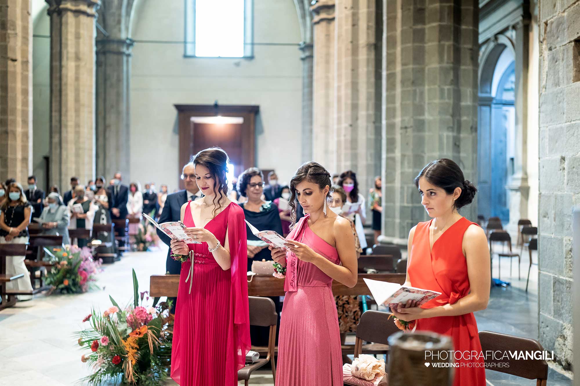 016 fotografo matrimonio reportage ritratto wedding sposi testimoni rito religioso cerimonia abbazia pontida bergamo 016 fotografo matrimonio reportage ritratto wedding sposi testimoni rito religioso cerimonia abbazia pontida bergamo