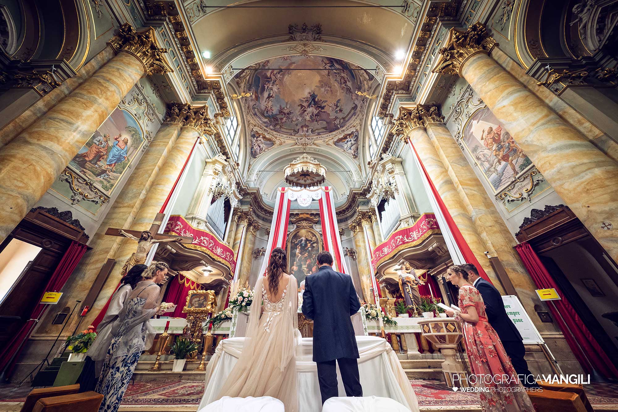 019 reportage foto matrimonio wedding ritratto sposi chiesa panoramica cerimonia castrezzato brescia 019 reportage foto matrimonio wedding ritratto sposi chiesa panoramica cerimonia castrezzato brescia