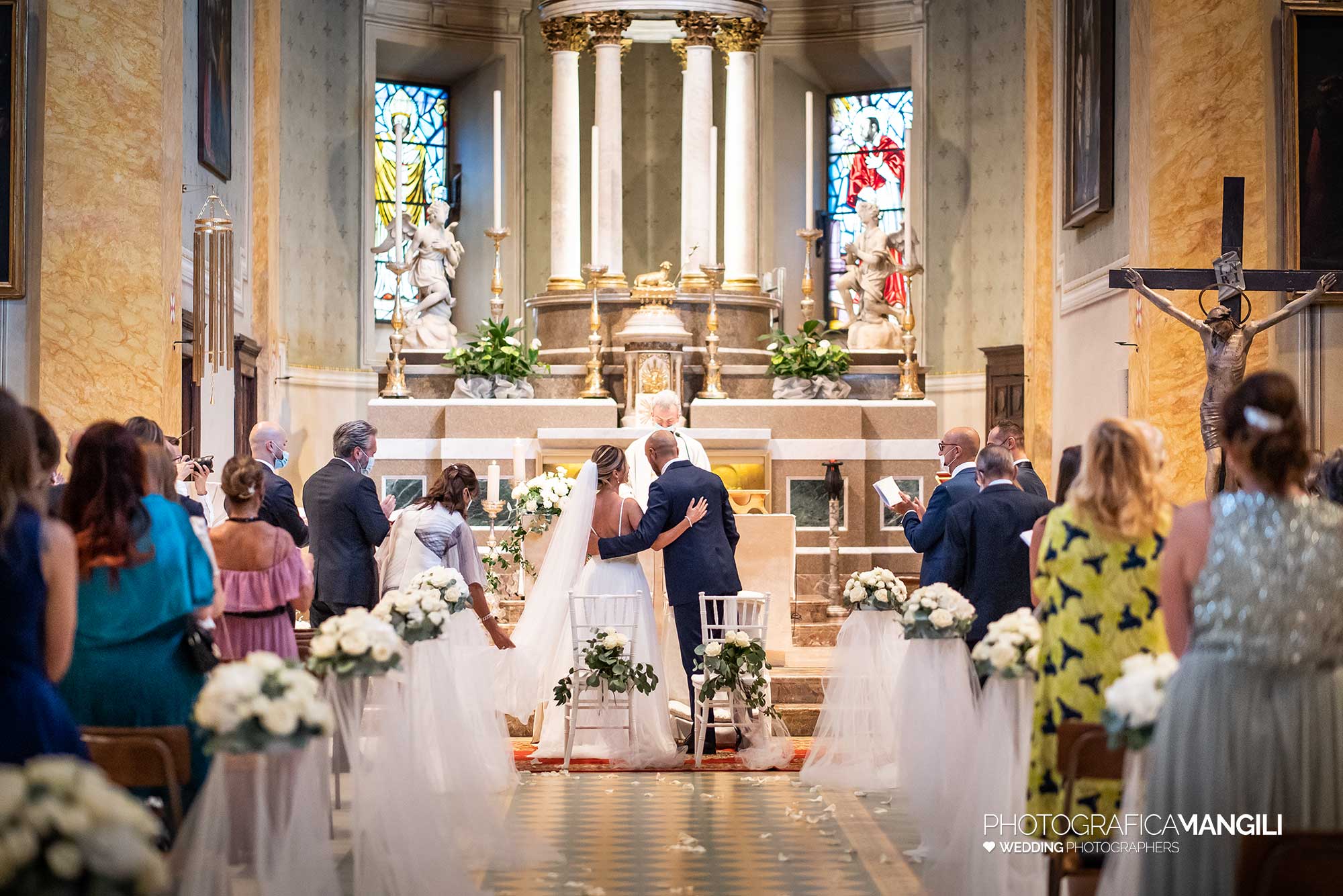020 fotografo matrimonio reportage wedding ritratto chiesa sposi cerimonia vignate milano 020 fotografo matrimonio reportage wedding ritratto chiesa sposi cerimonia vignate milano