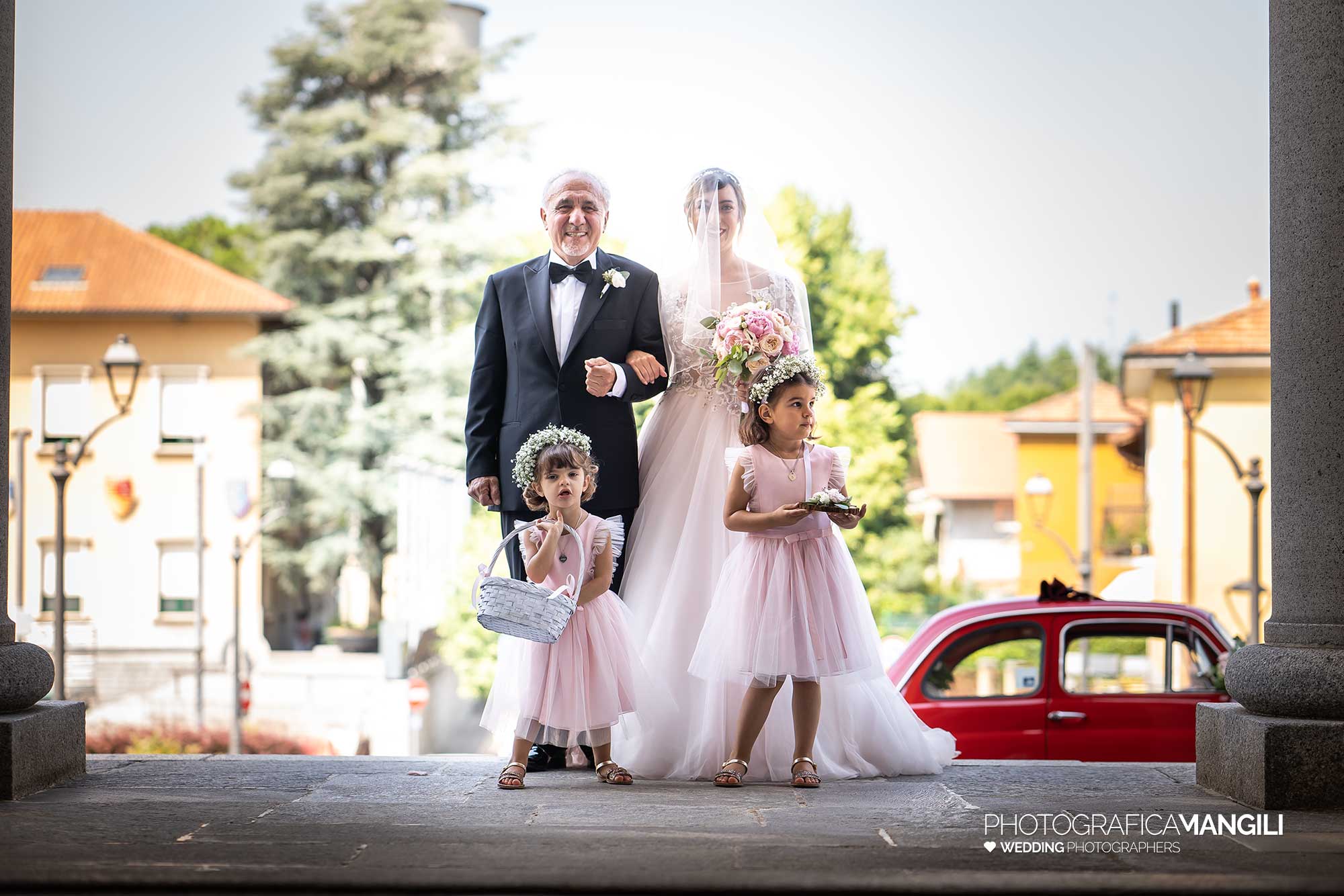 020 fotografo matrimonio reportage wedding ritratto sposi ingresso arrivo macchina damigelle chiesa bellusco monza brianza 020 fotografo matrimonio reportage wedding ritratto sposi ingresso arrivo macchina damigelle chiesa bellusco monza brianza