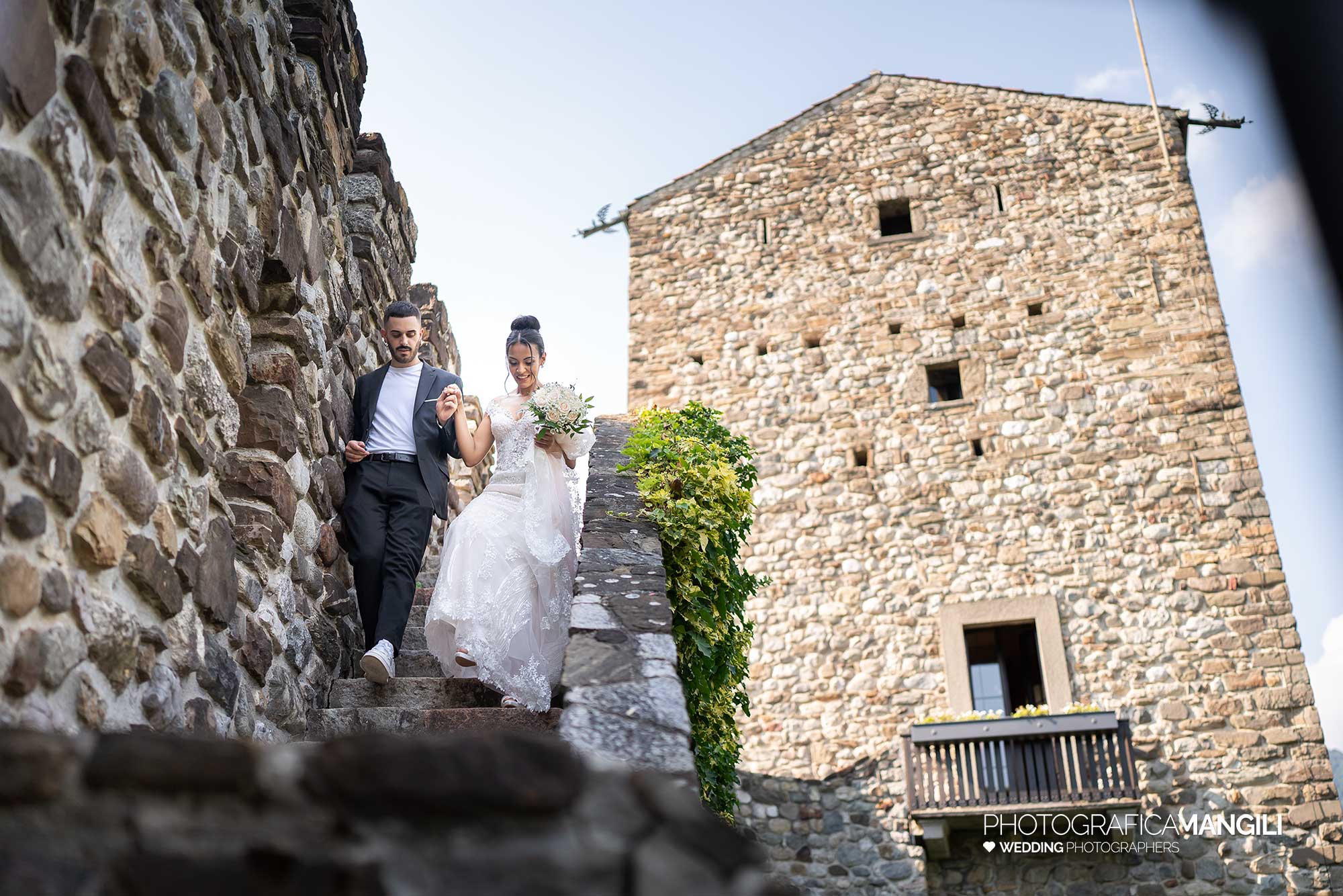 021 fotografo matrimonio reportage wedding ingresso sposa ritratto castello rossino calolziocorte lecco lago como 021 fotografo matrimonio reportage wedding ingresso sposa ritratto castello rossino calolziocorte lecco lago como