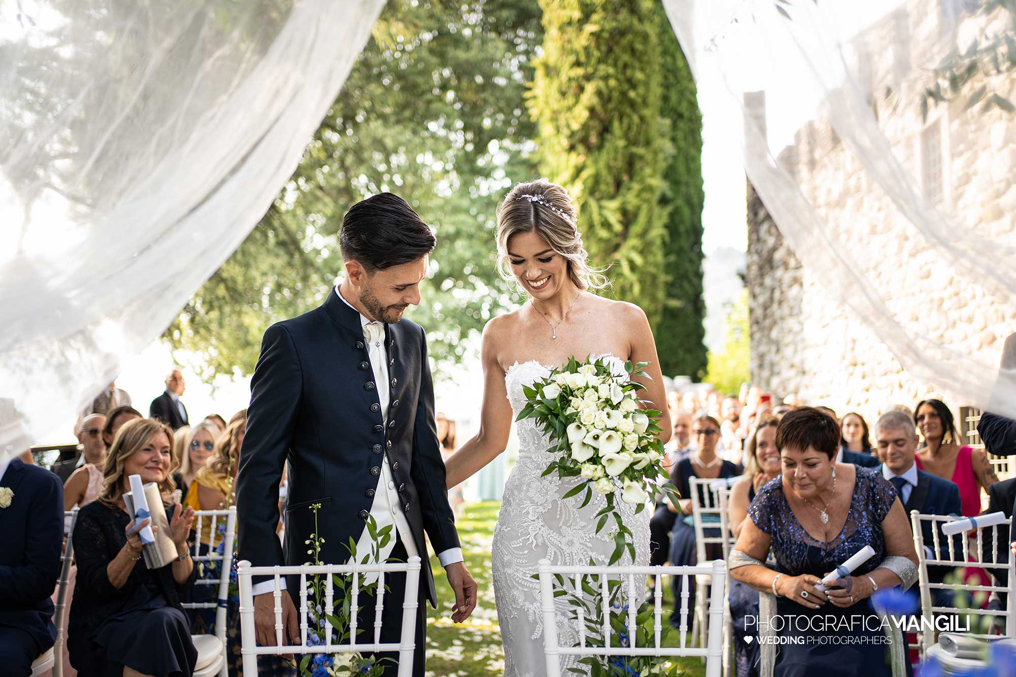 023 fotografo matrimonio reportage wedding ingresso sposa rito civile castello rossino calolziocorte lecco lago como 023 fotografo matrimonio reportage wedding ingresso sposa rito civile castello rossino calolziocorte lecco lago como