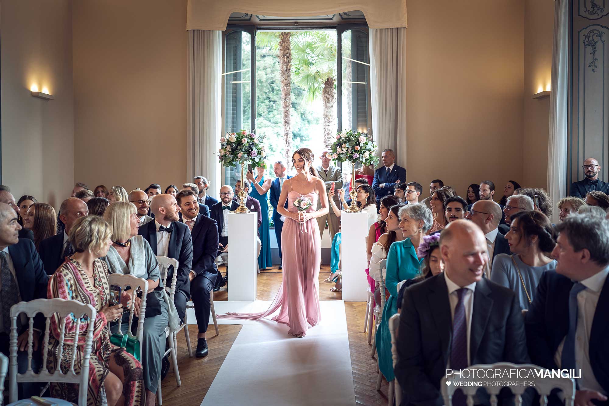 024 fotografo matrimonio reportage wedding ritratto ingresso cerimonia sposa villa esengrini montalbano varese 1 024 fotografo matrimonio reportage wedding ritratto ingresso cerimonia sposa villa esengrini montalbano varese 1