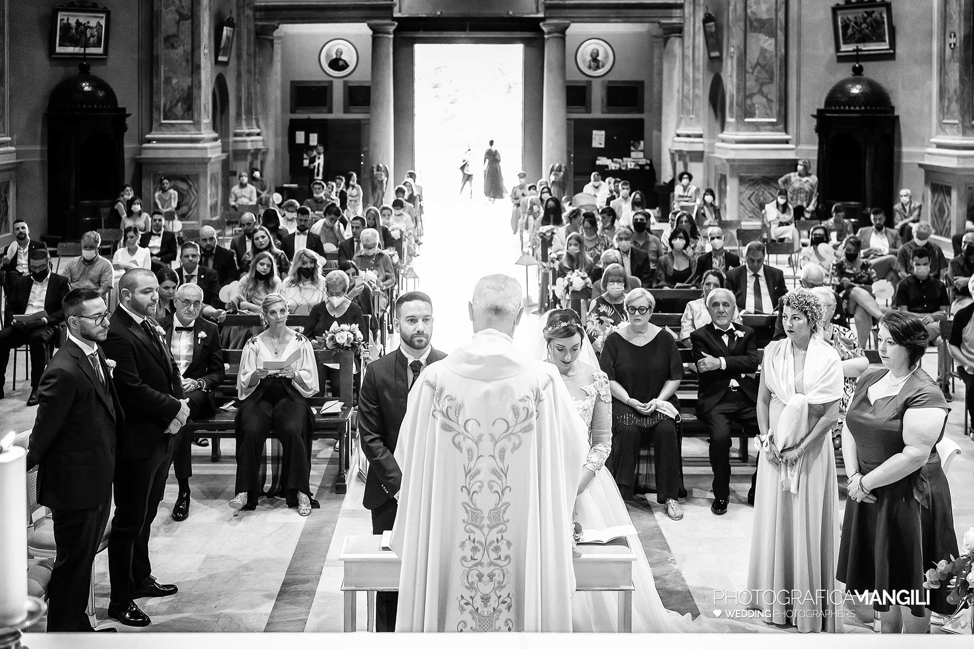 026 fotografo matrimonio reportage wedding ritratto sposi cerimonia chiesa funzione religiosa bellusco monza brianza 026 fotografo matrimonio reportage wedding ritratto sposi cerimonia chiesa funzione religiosa bellusco monza brianza