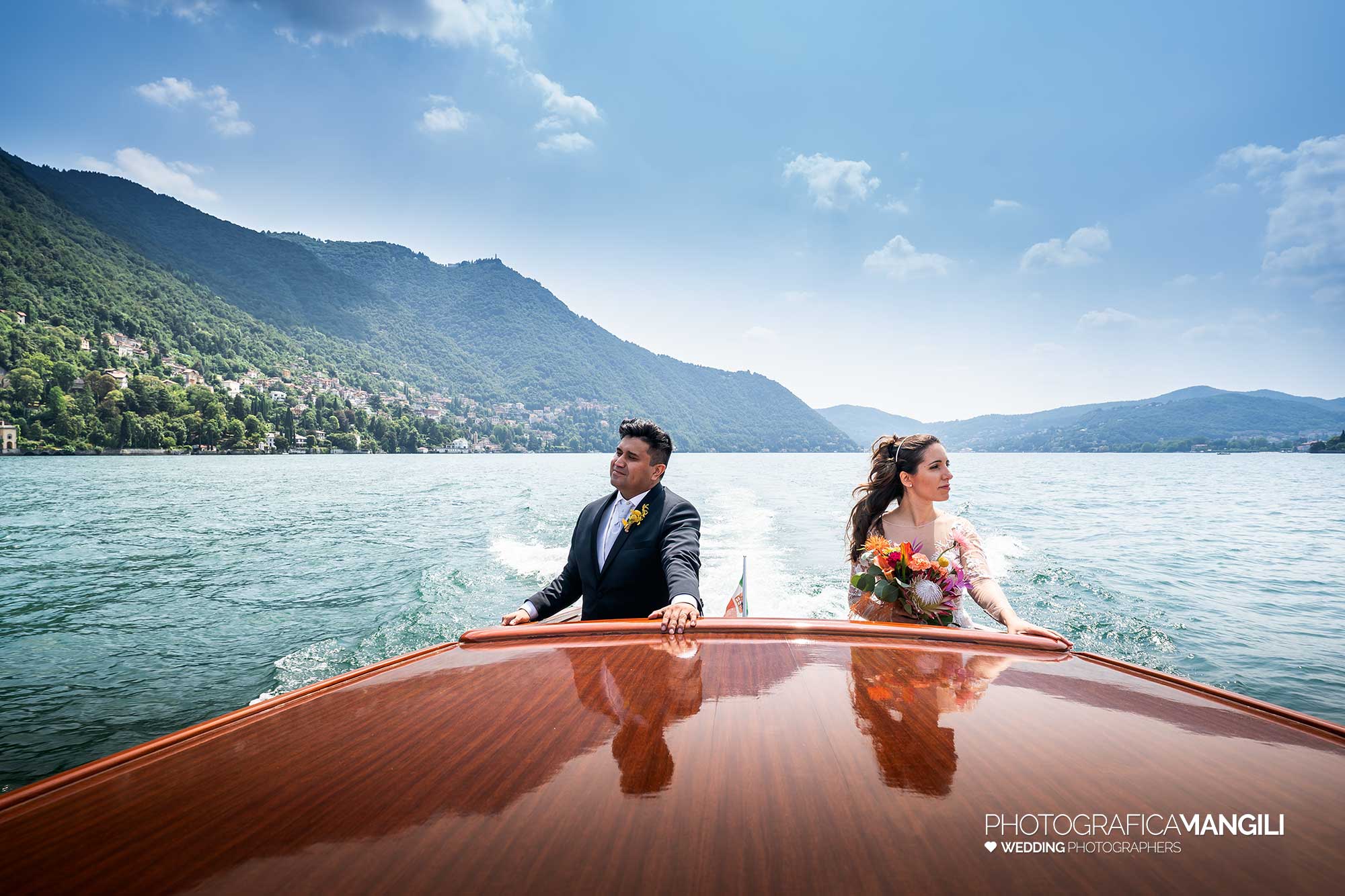 027 fotografo matrimonio reportage wedding sposi ritratti barca lago como 027 fotografo matrimonio reportage wedding sposi ritratti barca lago como