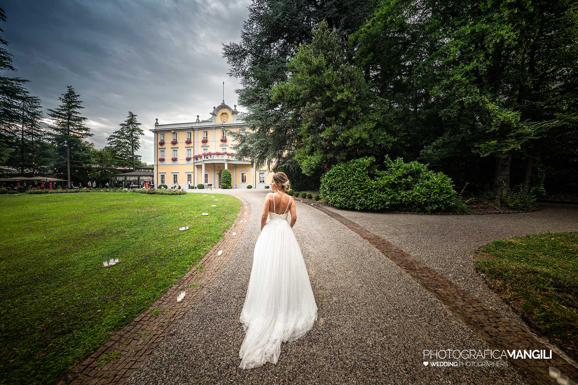 032 fotografo matrimonio reportage wedding sposa ritratto villa acquaroli carvico bergamo 032 fotografo matrimonio reportage wedding sposa ritratto villa acquaroli carvico bergamo