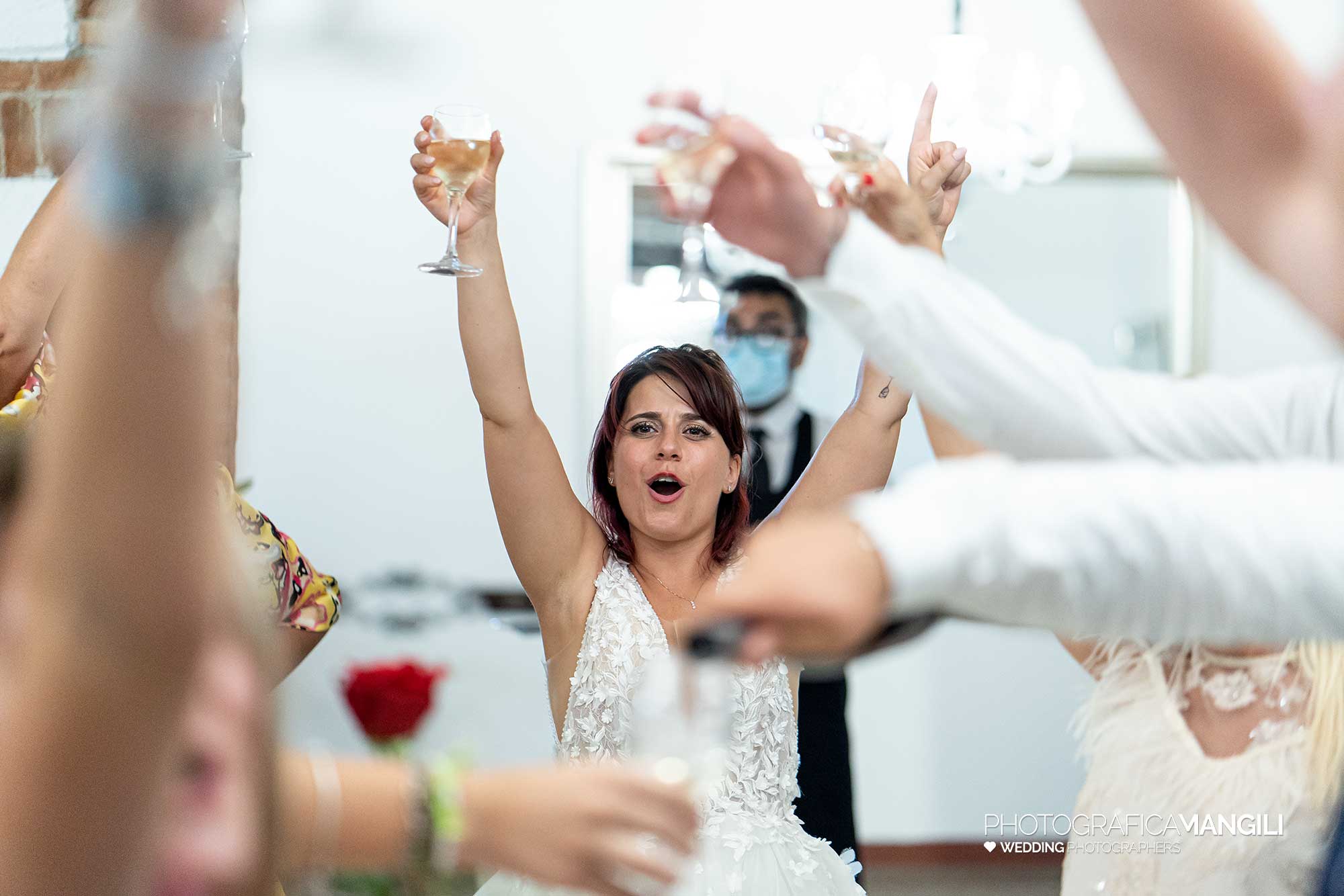 032 reportage foto matrimonio wedding ritratto sposi brindisi castello marigolda curno bergamo 032 reportage foto matrimonio wedding ritratto sposi brindisi castello marigolda curno bergamo