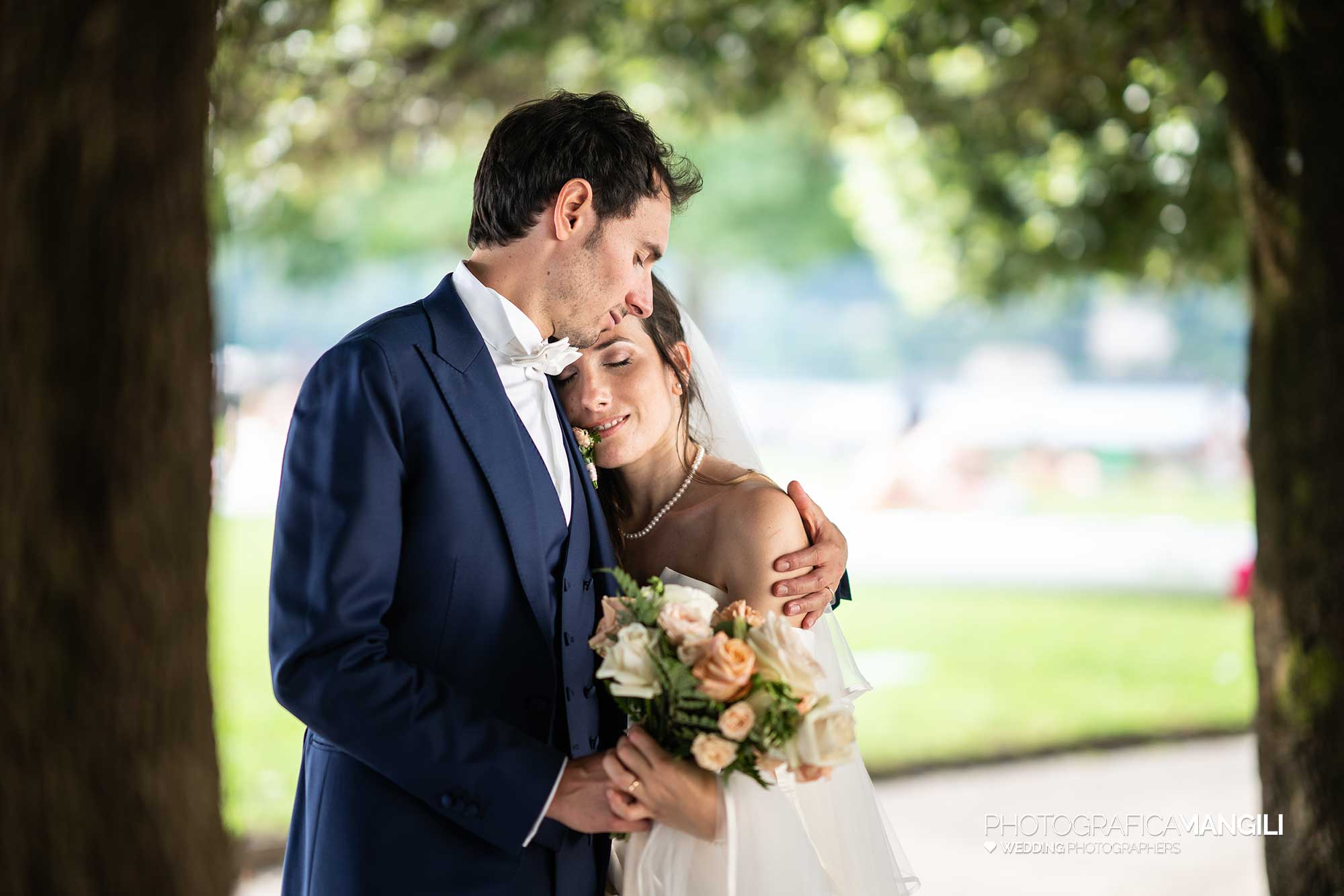 033 reportage foto matrimonio wedding ritratto sposi tempio voltiano como 033 reportage foto matrimonio wedding ritratto sposi tempio voltiano como