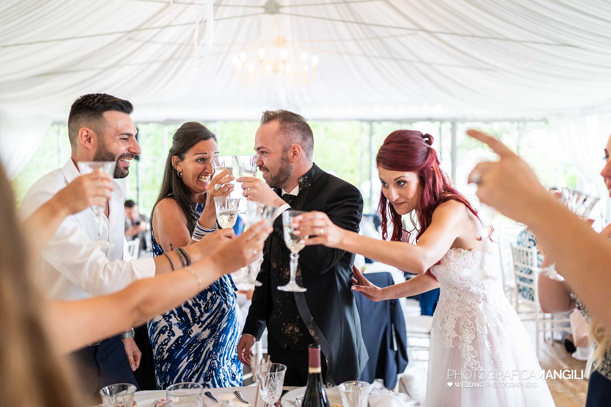 034 fotografo matrimonio reportage wedding sposi ritratto brindisi castello cernusco lecco 034 fotografo matrimonio reportage wedding sposi ritratto brindisi castello cernusco lecco