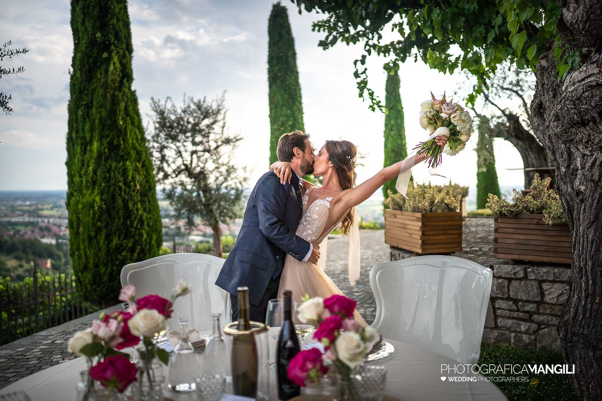 037 reportage foto matrimonio wedding ritratto sposi pranzo bacio le cantorie gussago brescia 037 reportage foto matrimonio wedding ritratto sposi pranzo bacio le cantorie gussago brescia