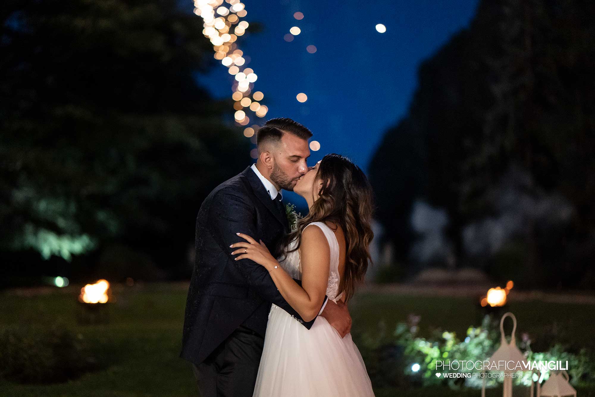 040 fotografo matrimonio reportage wedding sposi ritratti fuochi artificio villa acquaroli carvico bergamo 040 fotografo matrimonio reportage wedding sposi ritratti fuochi artificio villa acquaroli carvico bergamo