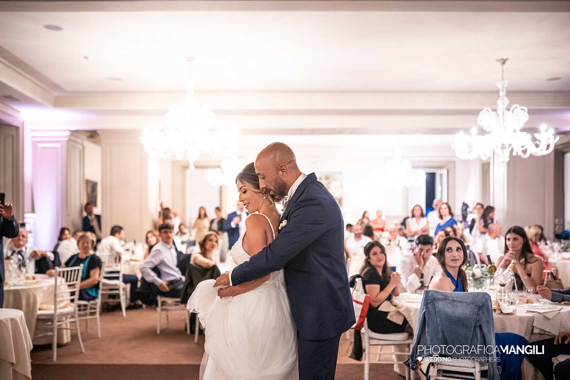 042 fotografo matrimonio reportage wedding sposi ritratto ballo villa acquaroli carvico bergamo 042 fotografo matrimonio reportage wedding sposi ritratto ballo villa acquaroli carvico bergamo