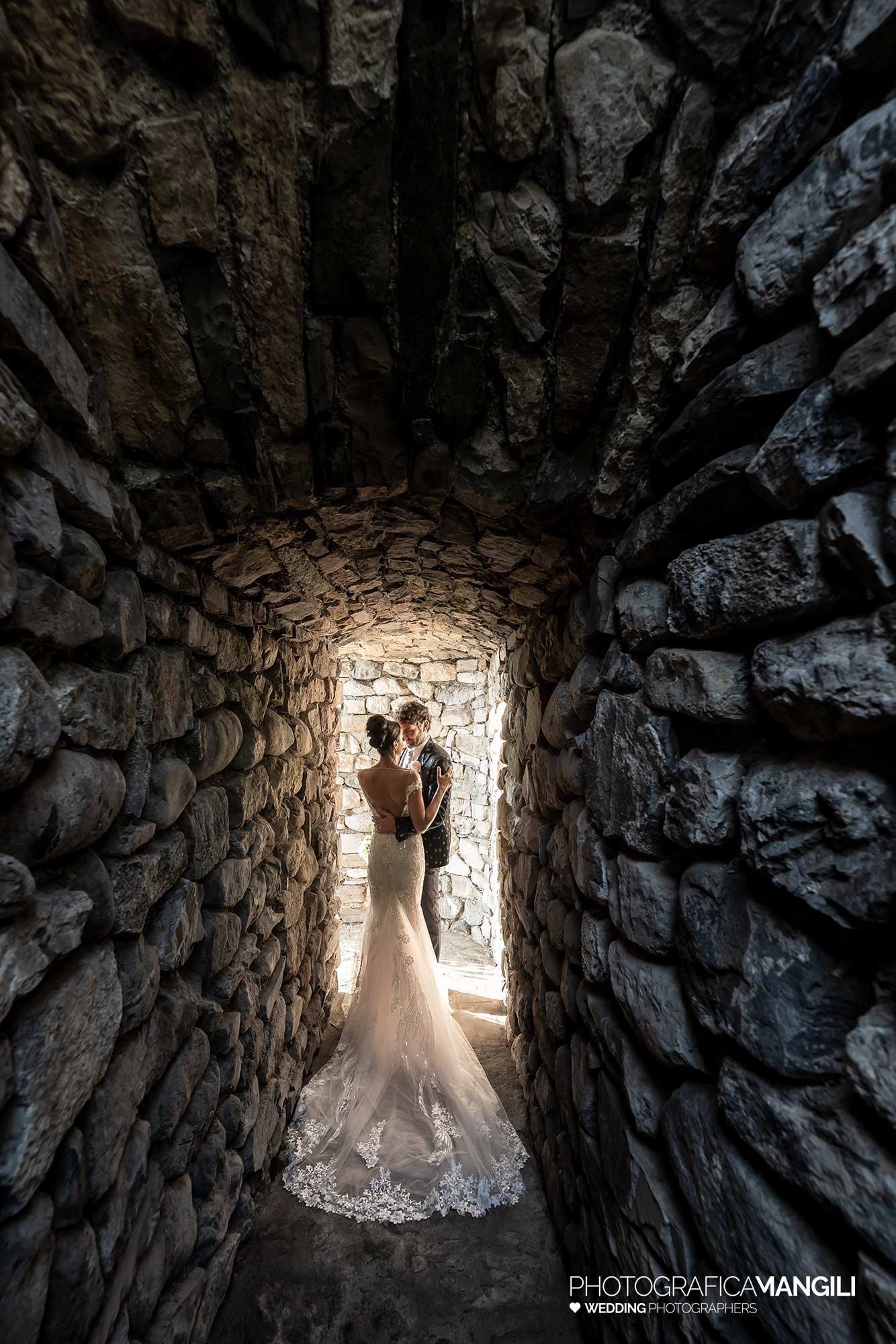 044 fotografo matrimonio reportage wedding sposi ritratto romantico castello rossino calolziocorte lecco lago como 044 fotografo matrimonio reportage wedding sposi ritratto romantico castello rossino calolziocorte lecco lago como
