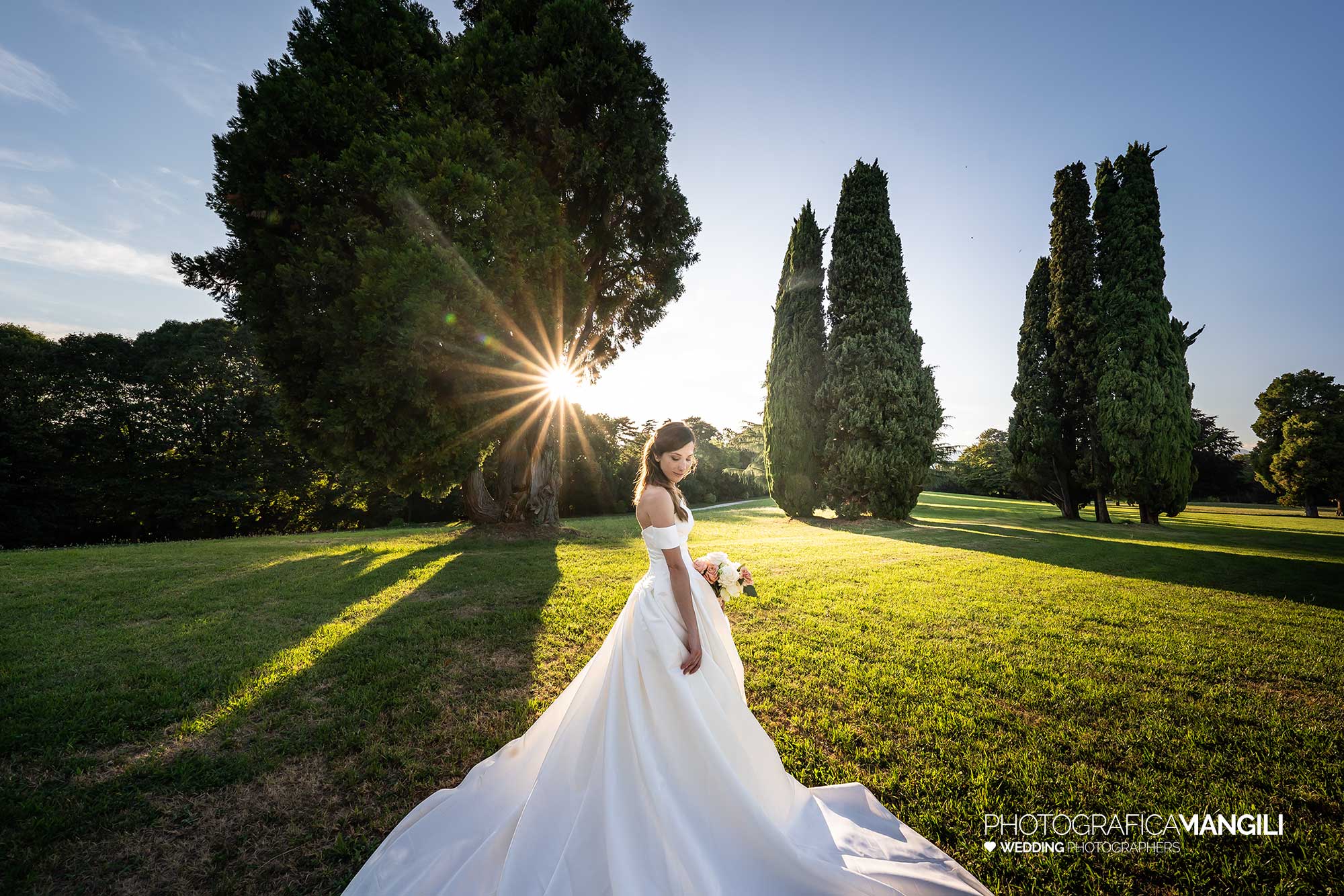 044 reportage foto matrimonio wedding ritratto sposa parco villa subaglio merate lecco 1 044 reportage foto matrimonio wedding ritratto sposa parco villa subaglio merate lecco 1