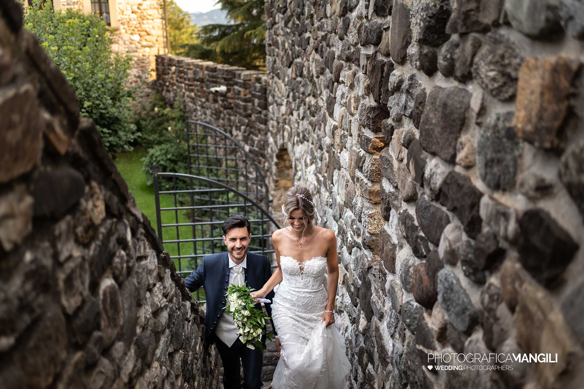 046 fotografo matrimonio reportage wedding sposi ritratto romantico castello rossino calolziocorte lecco lago 046 fotografo matrimonio reportage wedding sposi ritratto romantico castello rossino calolziocorte lecco lago