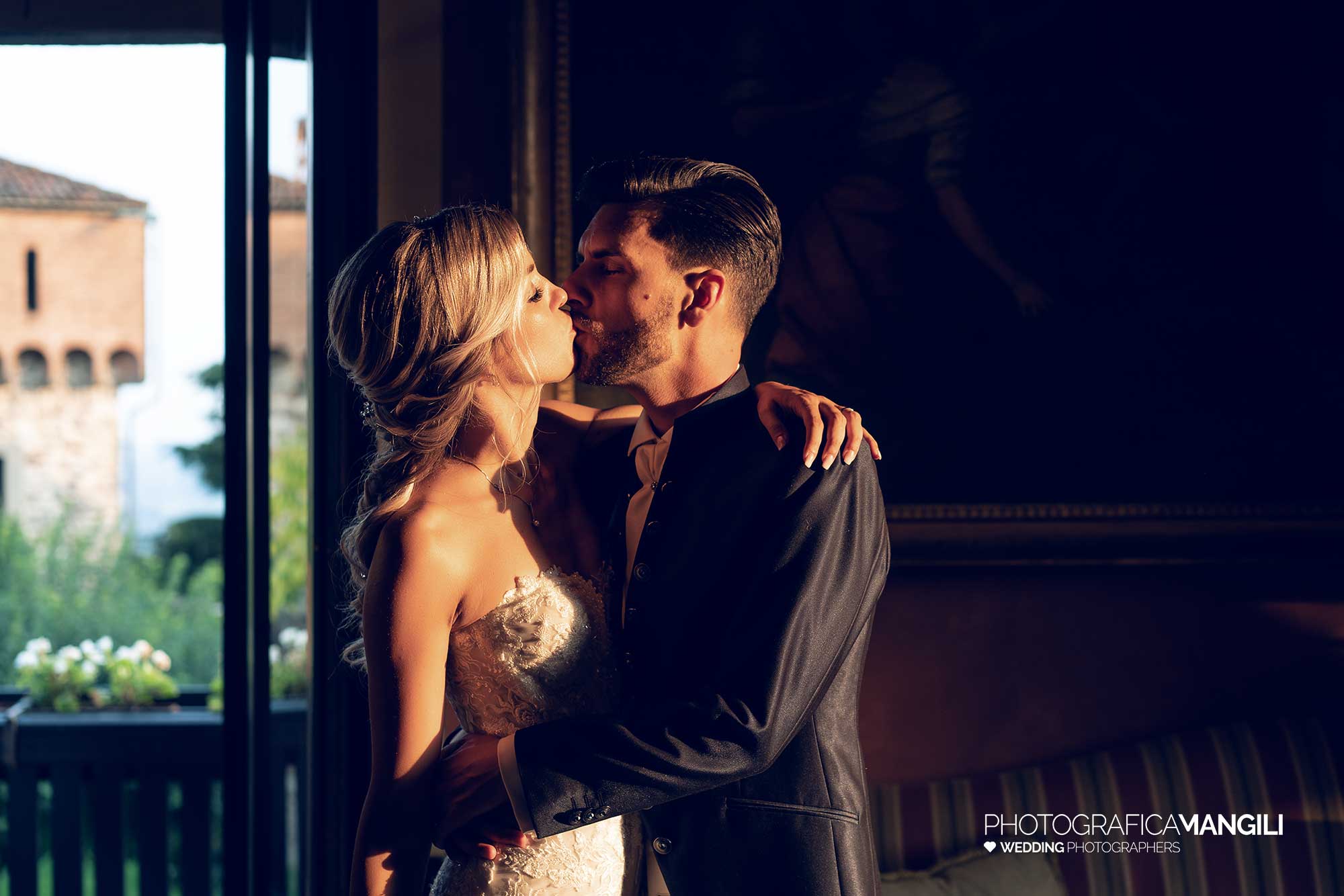 049 fotografo matrimonio reportage wedding sposi ritratto romantico castello rossino calolziocorte lecco lago 049 fotografo matrimonio reportage wedding sposi ritratto romantico castello rossino calolziocorte lecco lago