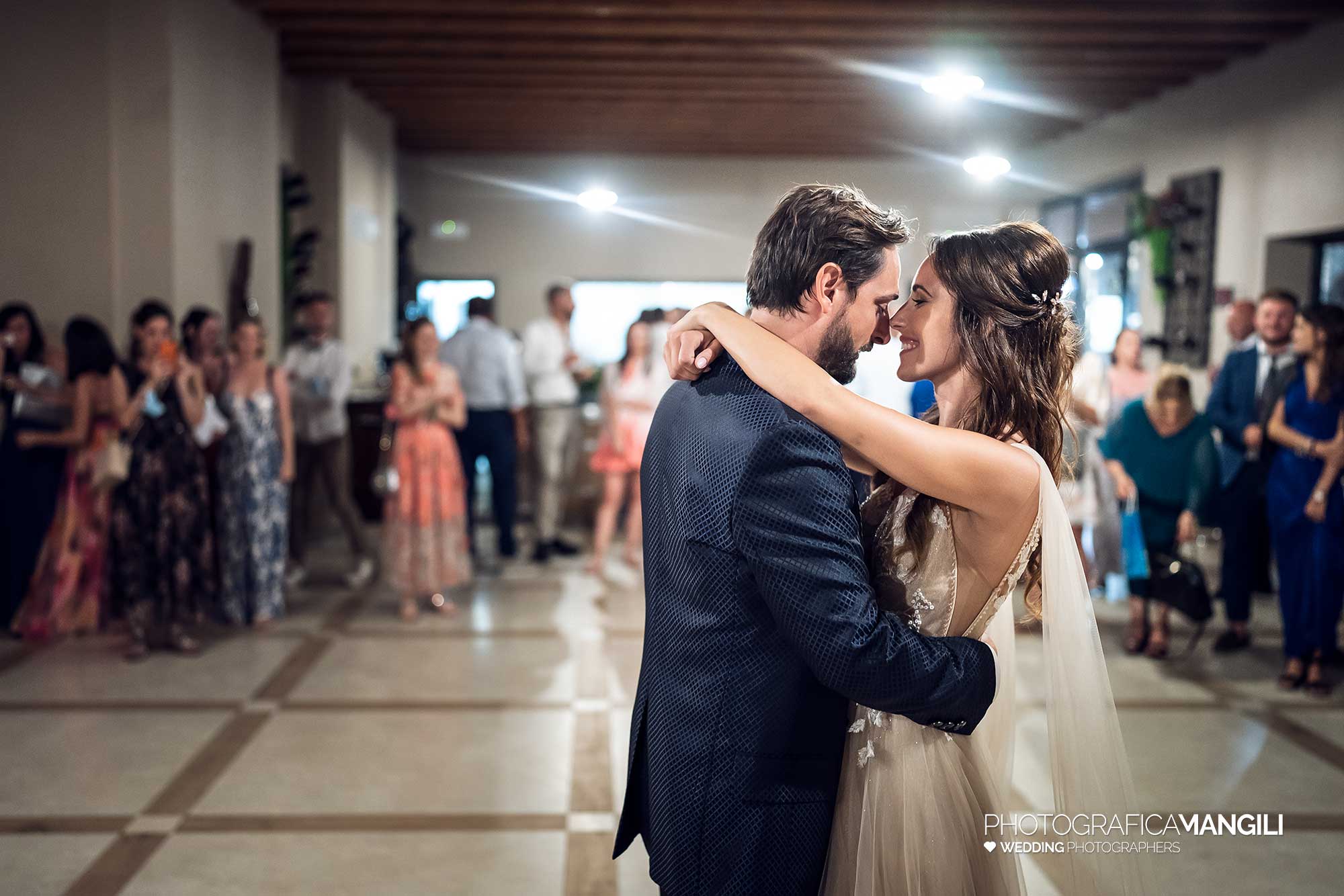 051 reportage foto matrimonio wedding ritratto sposi balli le cantorie gussago brescia 051 reportage foto matrimonio wedding ritratto sposi balli le cantorie gussago brescia