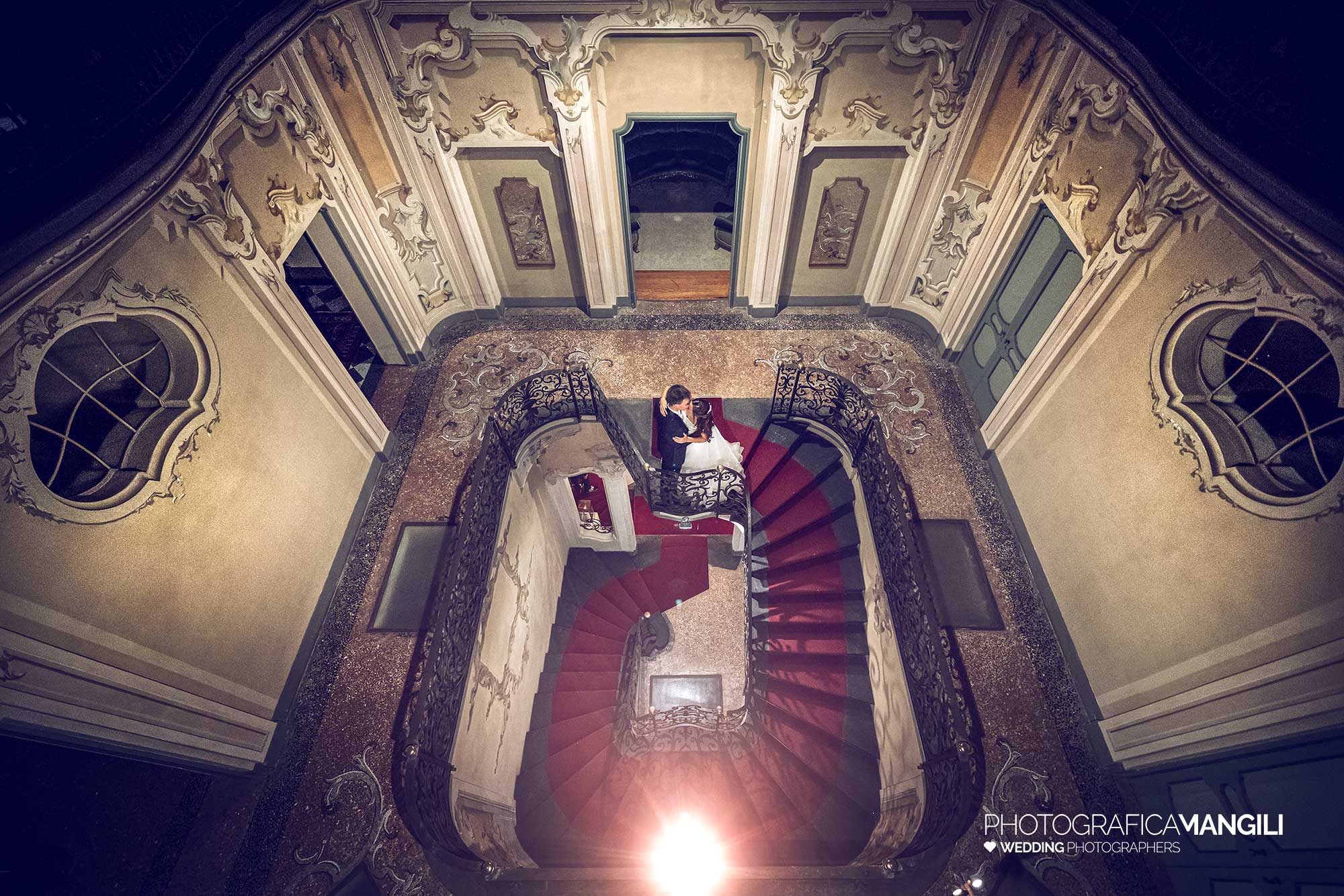 053 fotografo matrimonio reportage wedding ritratto sposi scala villa esengrini montalbano varese 053 fotografo matrimonio reportage wedding ritratto sposi scala villa esengrini montalbano varese