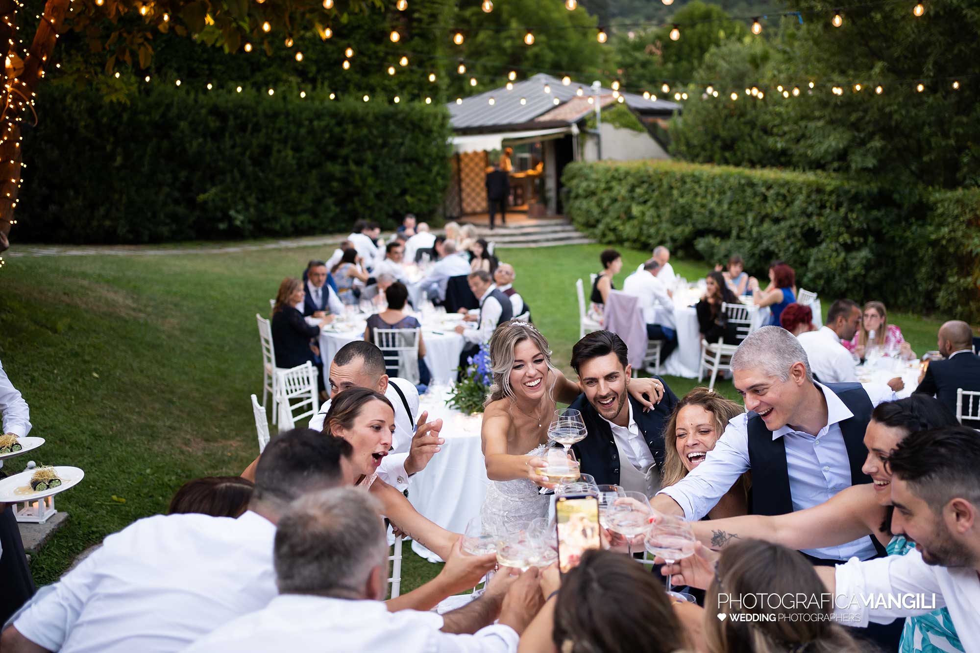 054 fotografo matrimonio reportage wedding sposi festa amici cena castello rossino calolziocorte lecco lago 054 fotografo matrimonio reportage wedding sposi festa amici cena castello rossino calolziocorte lecco lago