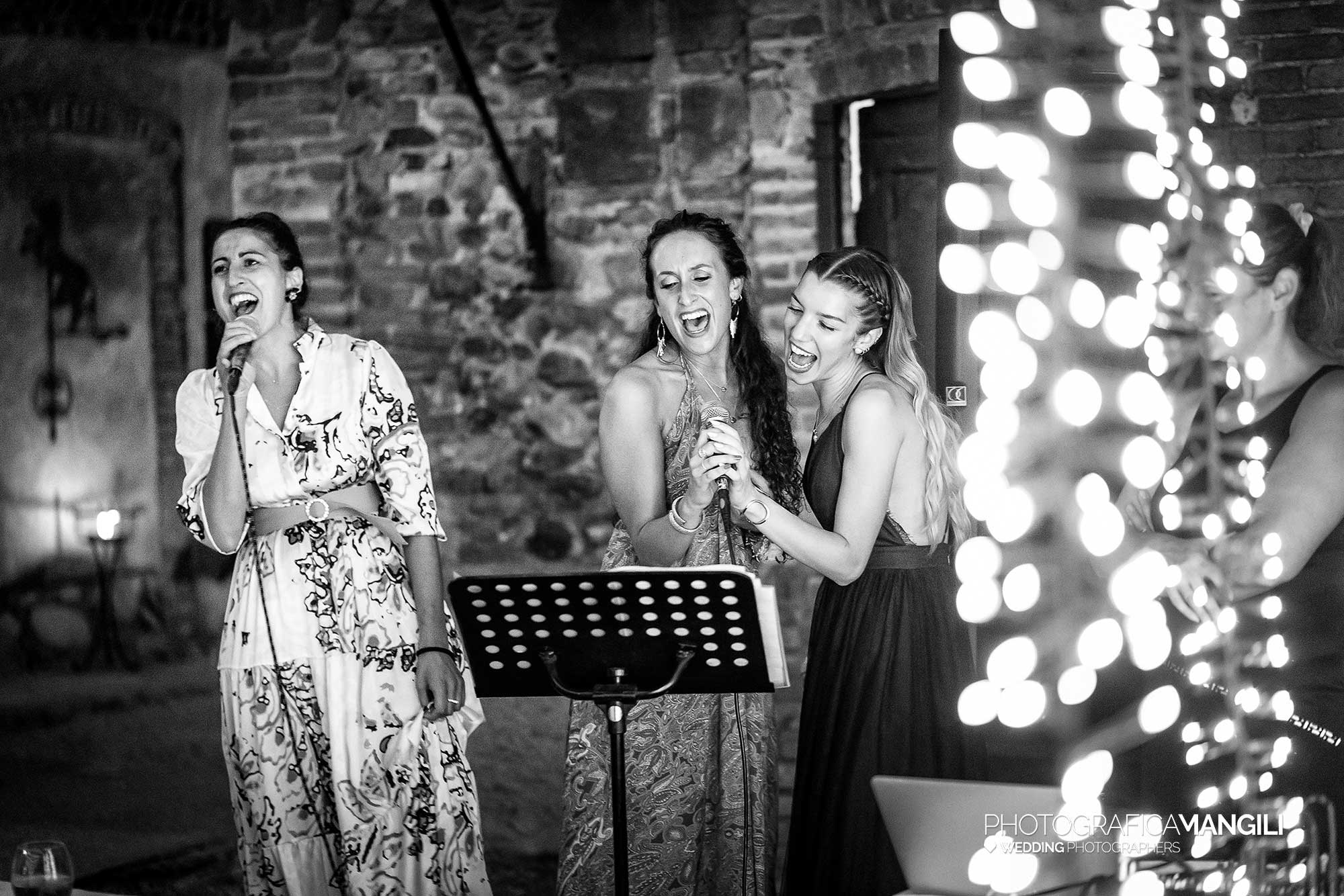 057 reportage foto matrimonio wedding ritratto sposi musica castello marigolda curno bergamo 057 reportage foto matrimonio wedding ritratto sposi musica castello marigolda curno bergamo
