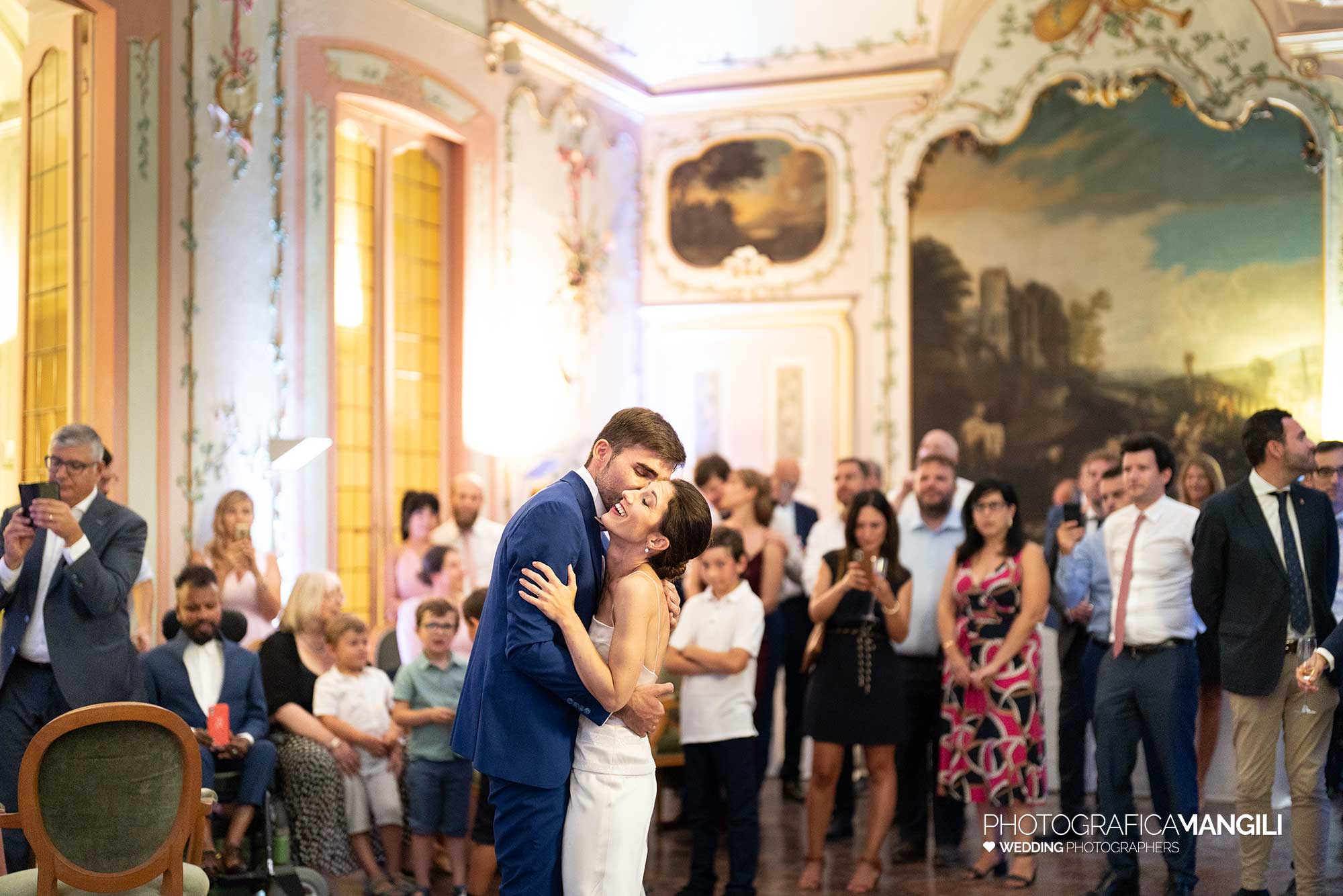 062 fotografo matrimonio reportage ritratto wedding sposi bacio villa borromeo cassano d adda milano 062 fotografo matrimonio reportage ritratto wedding sposi bacio villa borromeo cassano d adda milano