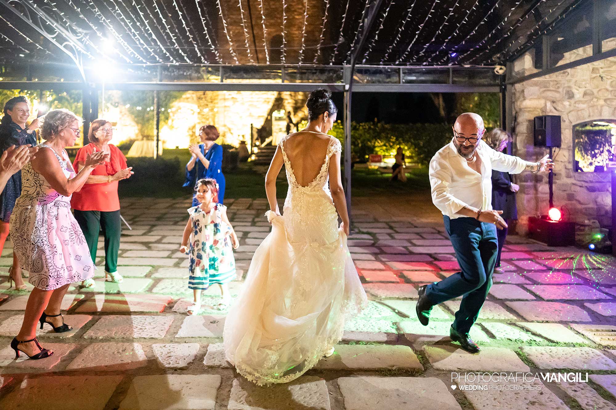 064 fotografo matrimonio reportage wedding sposi ritratto festa balli amici castello rossino calolziocorte lecco lago como 064 fotografo matrimonio reportage wedding sposi ritratto festa balli amici castello rossino calolziocorte lecco lago como