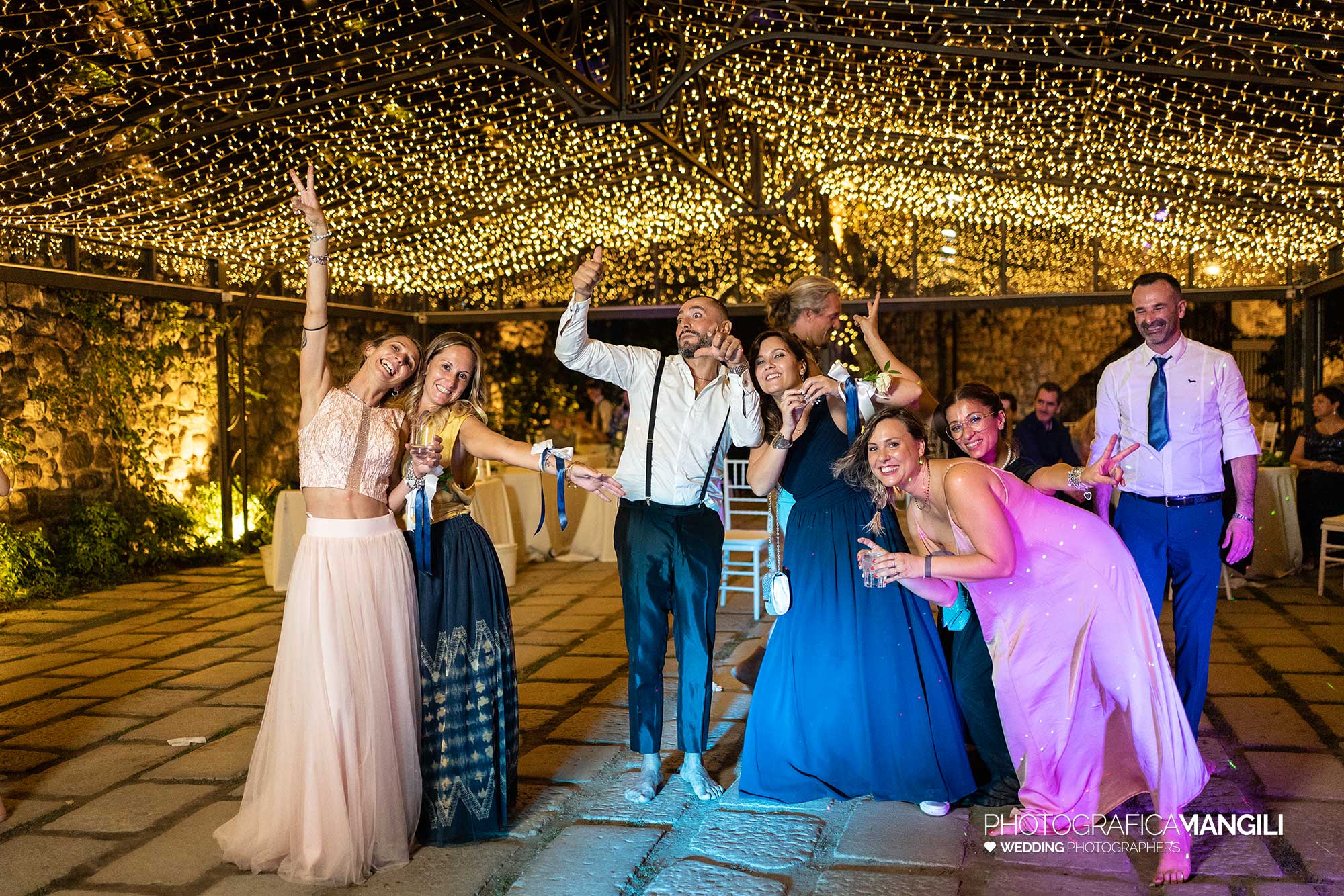 075 fotografo matrimonio reportage wedding sposi amici festa castello rossino calolziocorte lecco lago 075 fotografo matrimonio reportage wedding sposi amici festa castello rossino calolziocorte lecco lago