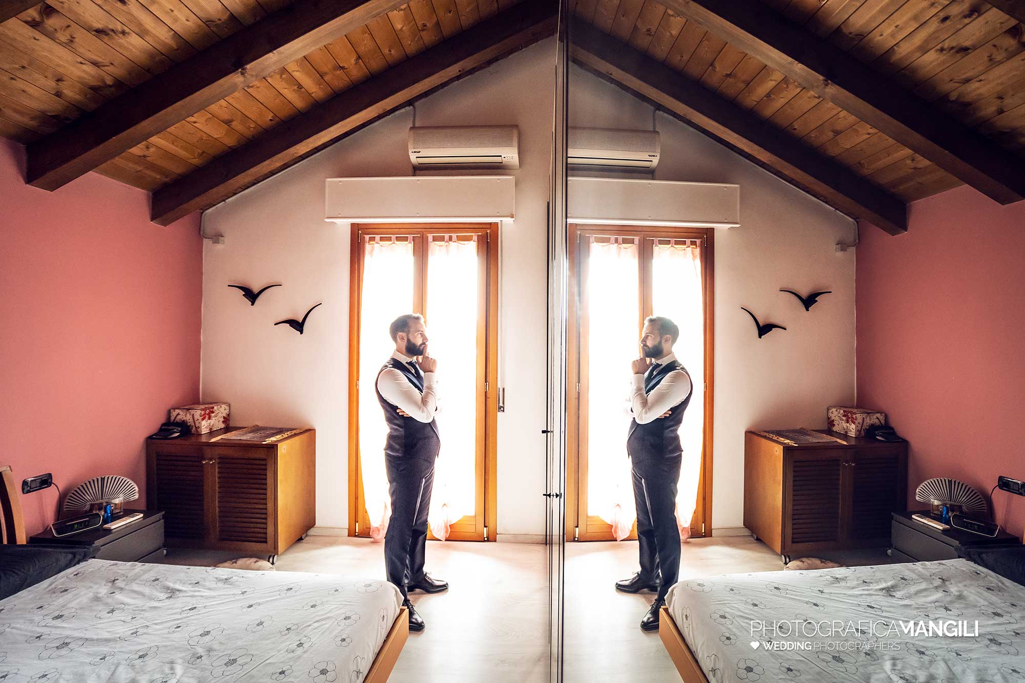 001 fotografo matrimonio reportage wedding ritratto sposo preparativi vestizione mariano comense como 001 fotografo matrimonio reportage wedding ritratto sposo preparativi vestizione mariano comense como