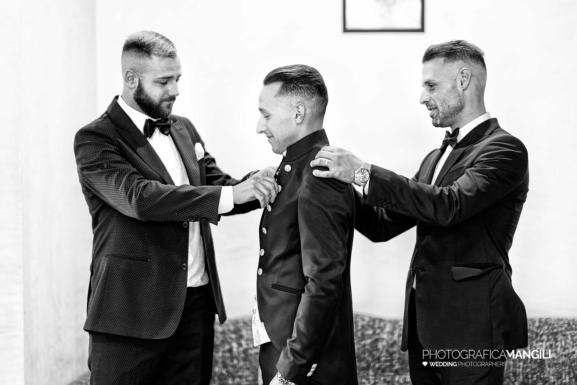 006 reportage foto matrimonio wedding ritratto sposo testimoni vestizione preparativi cinisello balsamo milano 1 006 reportage foto matrimonio wedding ritratto sposo testimoni vestizione preparativi cinisello balsamo milano 1