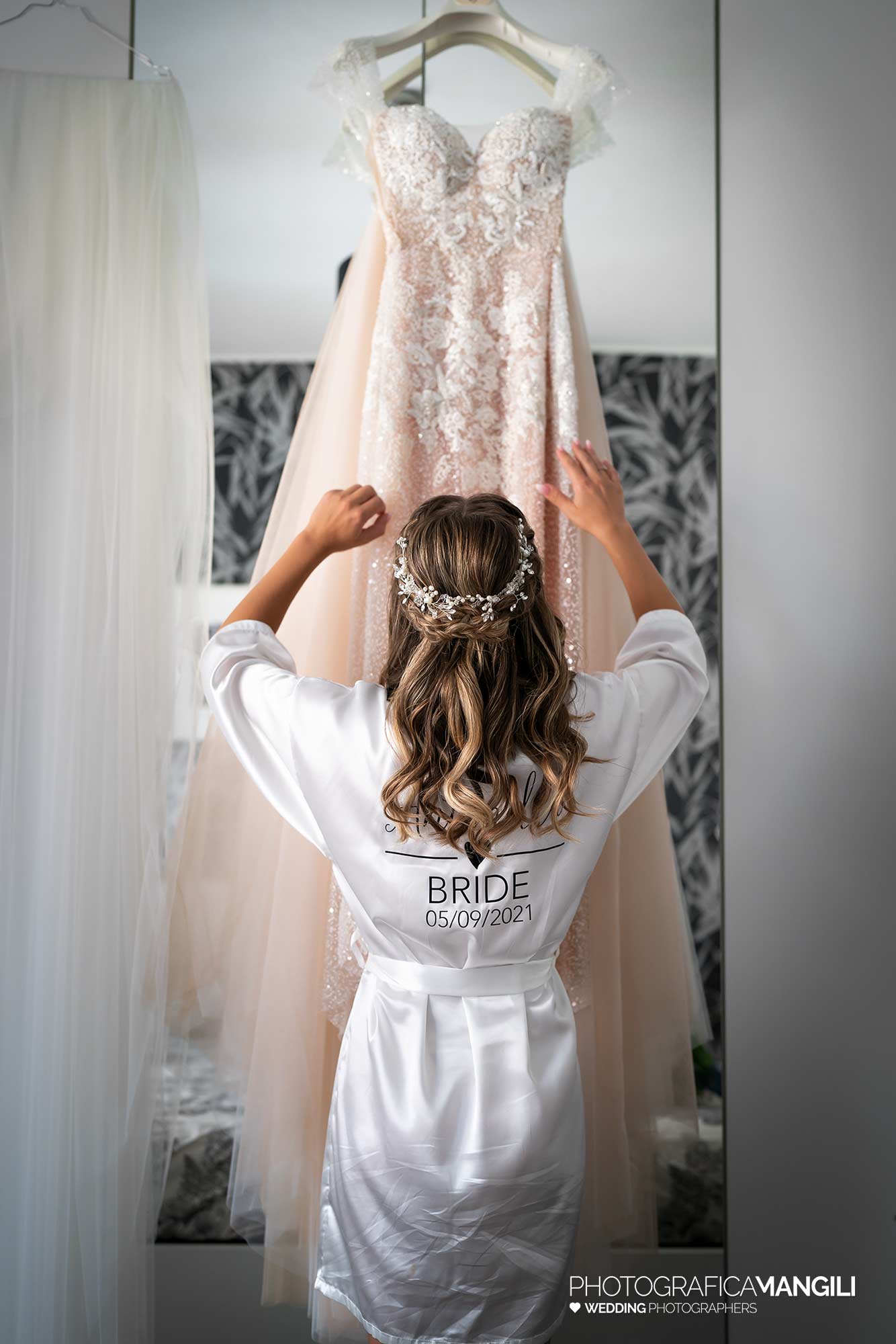 008 reportage foto matrimonio wedding ritratto sposa vestizione preparativi muggiò monza brianza 1 008 reportage foto matrimonio wedding ritratto sposa vestizione preparativi muggiò monza brianza 1