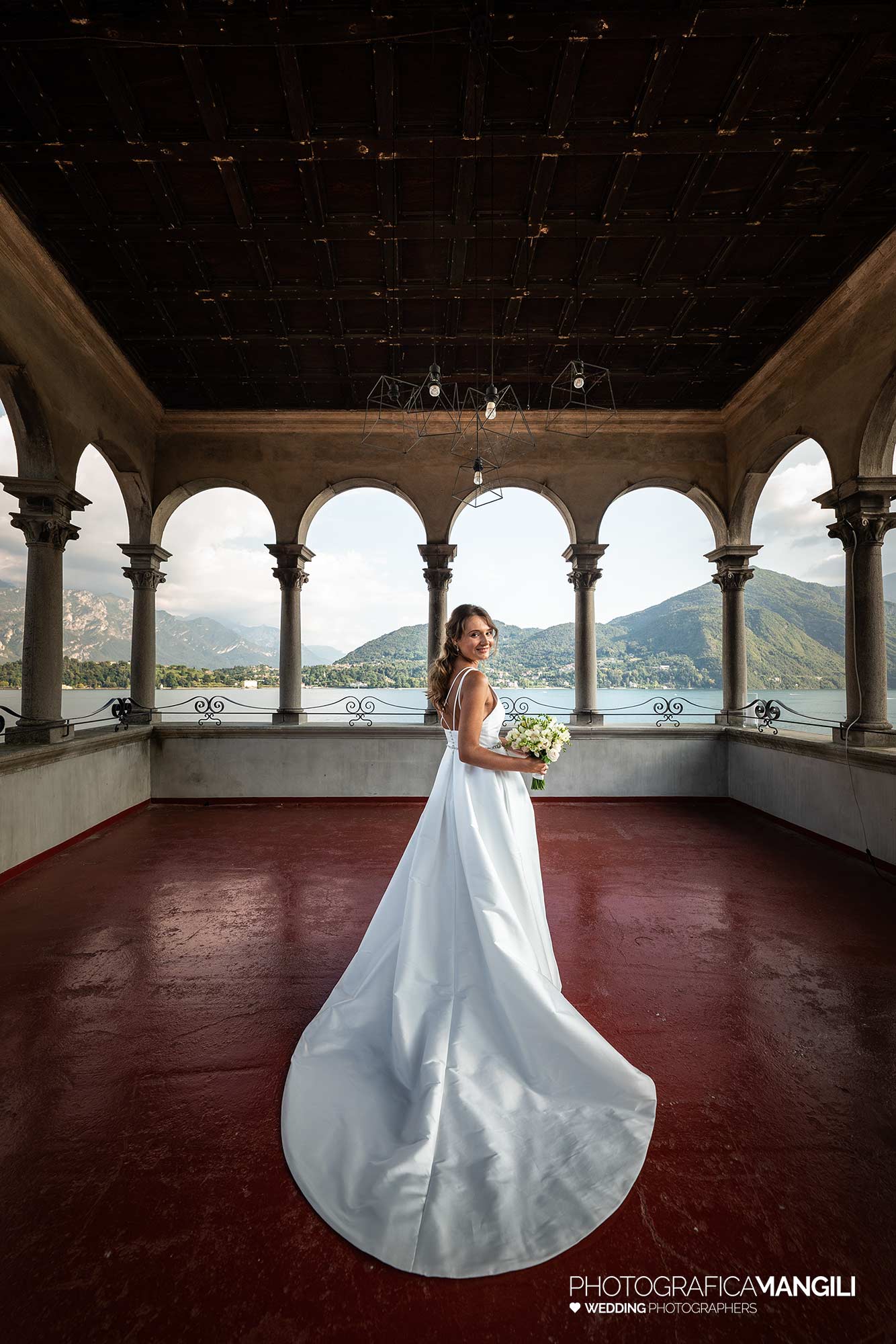 011 fotografo matrimonio reportage real wedding bride sposa vestizione grand hotel cadenabbia como lake italy