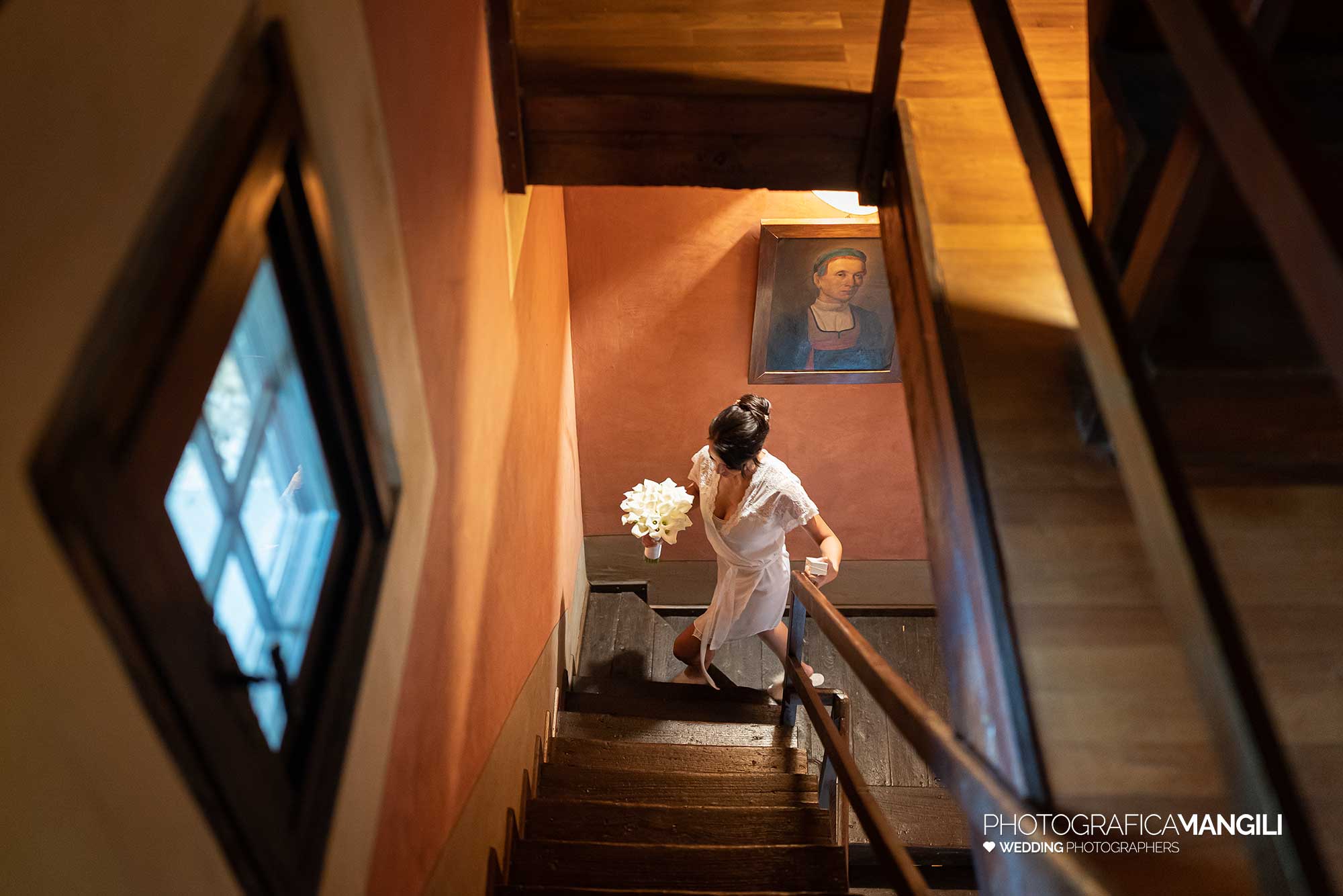 011 fotografo matrimonio reportage real wedding preparazione sposa castello rossino calolziocorte lago como lecco 011 fotografo matrimonio reportage real wedding preparazione sposa castello rossino calolziocorte lago como lecco